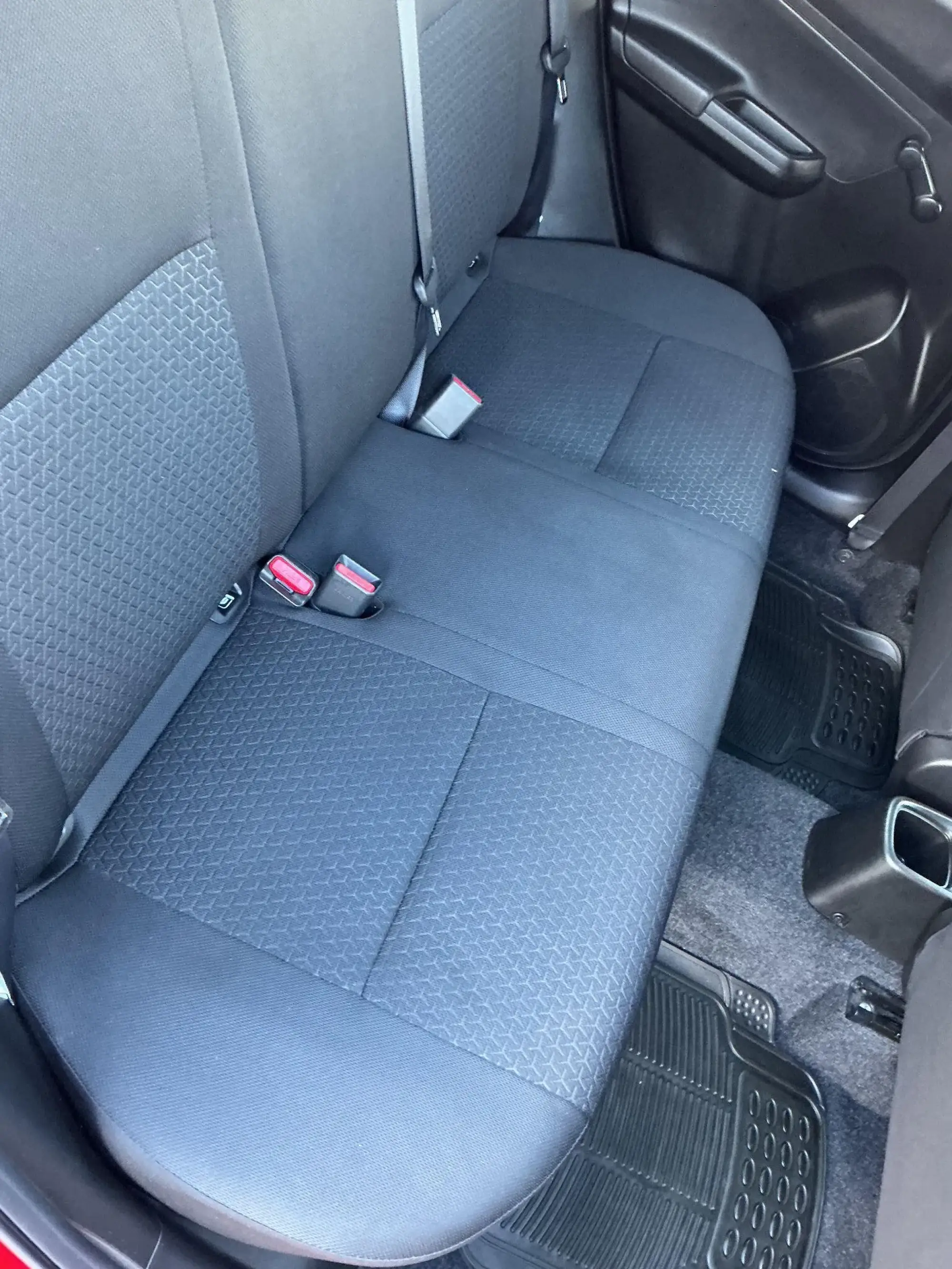 Suzuki Swift Image 14