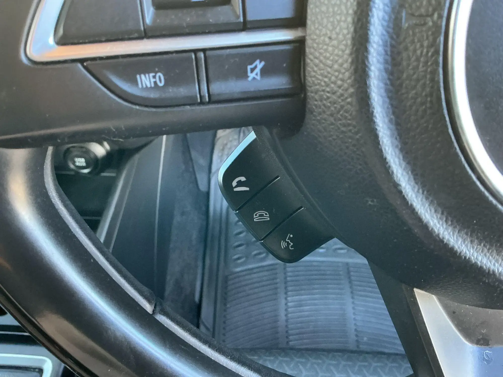 Suzuki Swift Image 21
