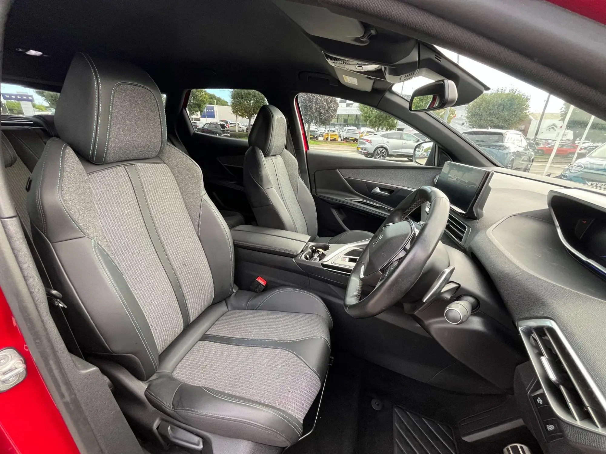 Peugeot 3008 Image 11