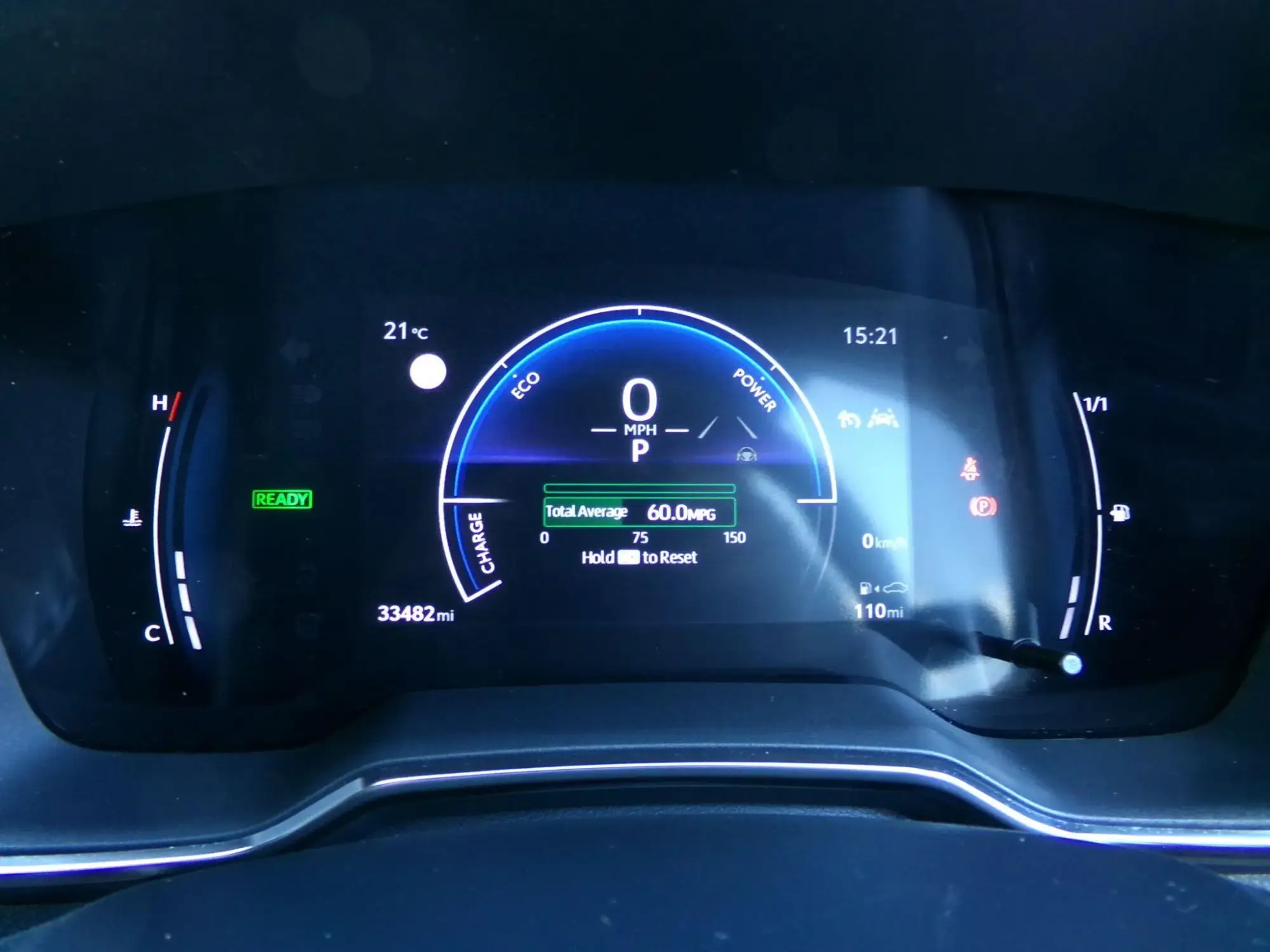 Suzuki Swace Image 18