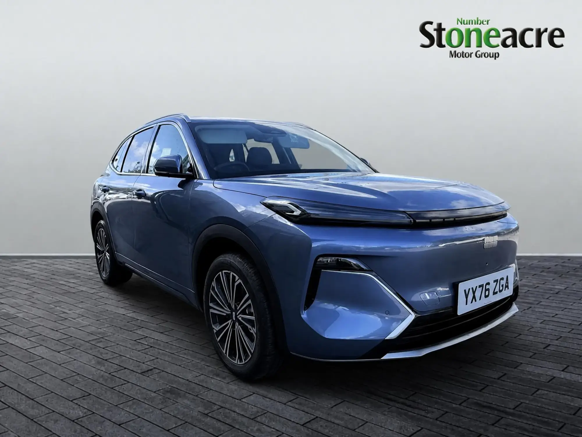 Geely Starray EM-i 1.5 EM-i 29.8kWh Ultra Auto Euro 6 (s/s) 5dr YX76ZGA Image 1 Geely Starray EM-i 1.5 EM-i 29.8kWh Ultra Auto Euro 6 (s/s) 5dr YX76ZGA Image 1