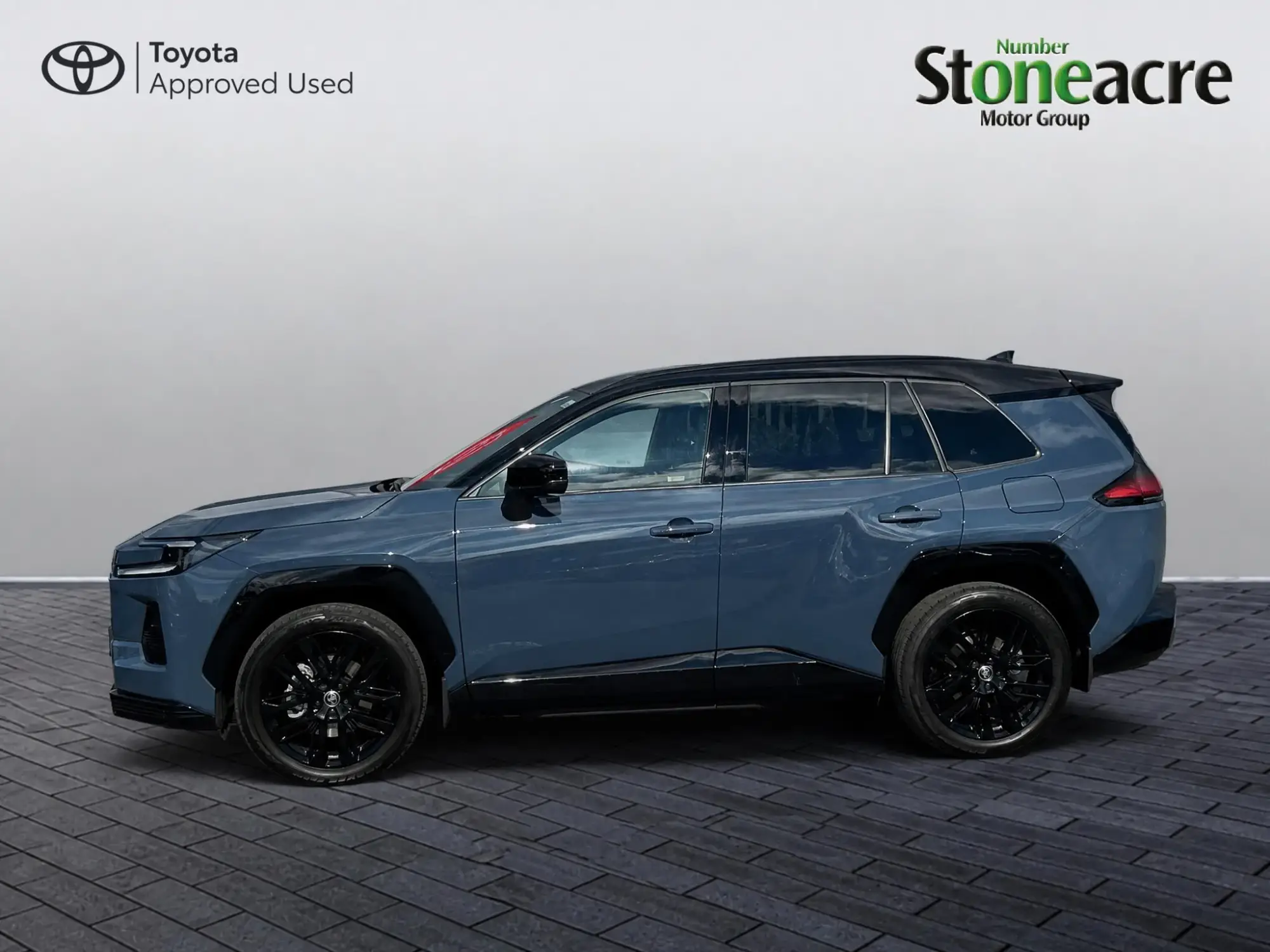 Toyota RAV4 Image 6