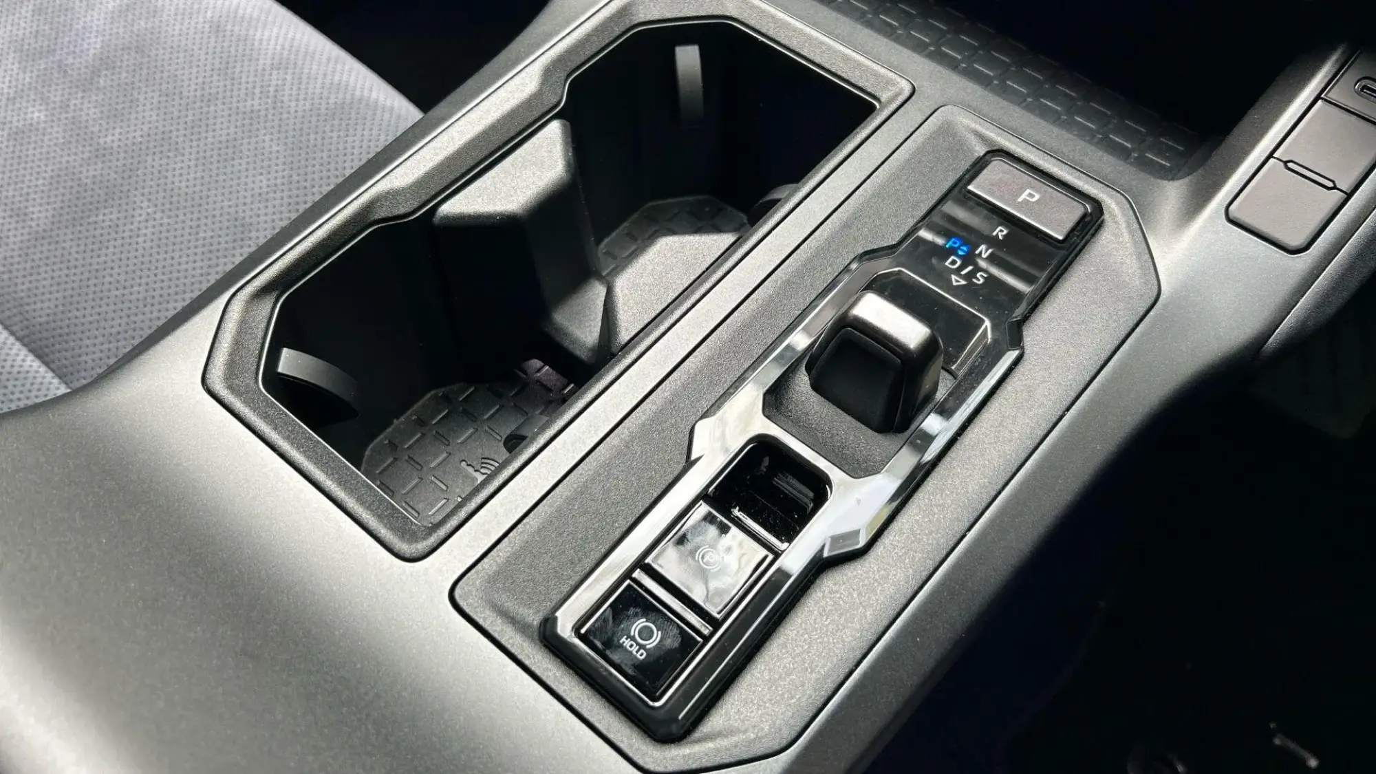 Toyota RAV4 Image 36