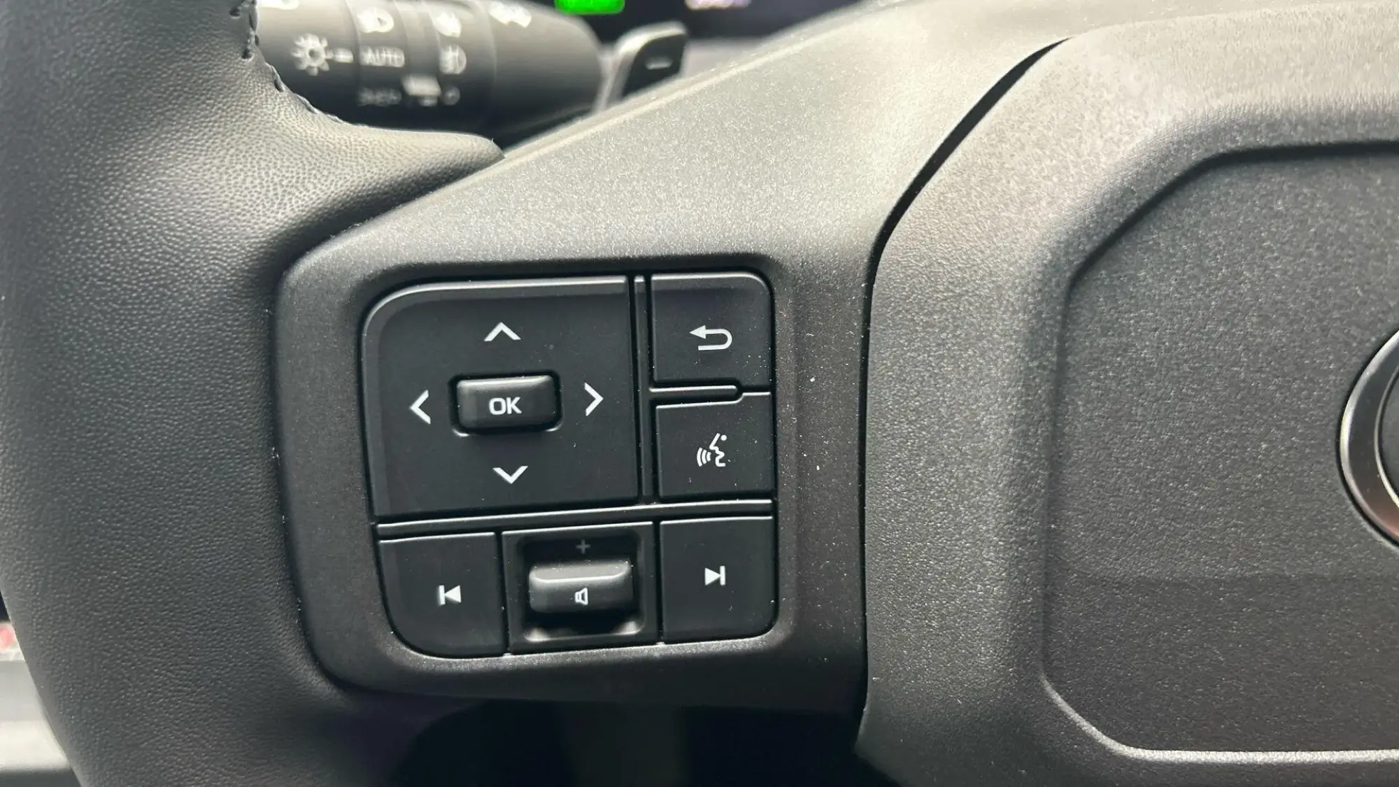 Toyota RAV4 Image 38