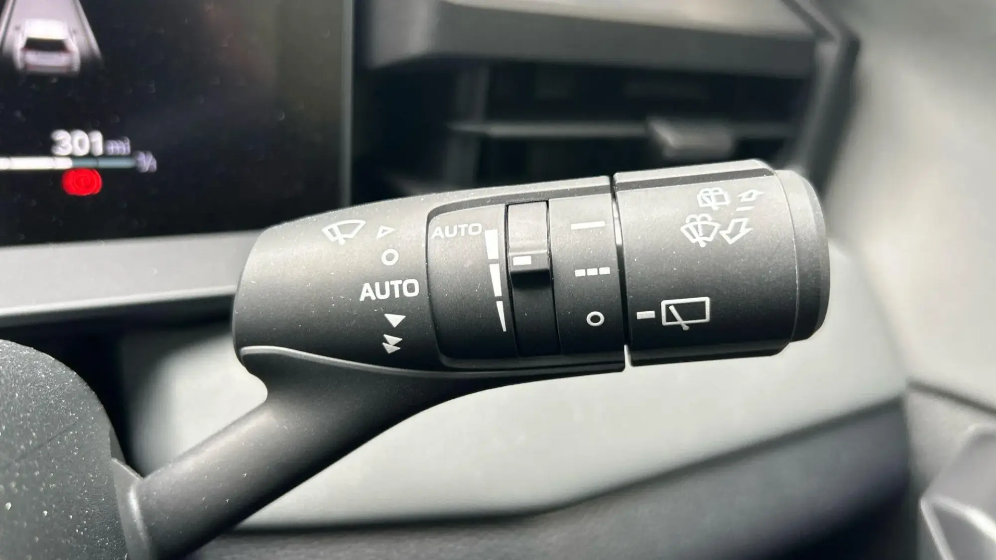 Toyota RAV4 Image 40