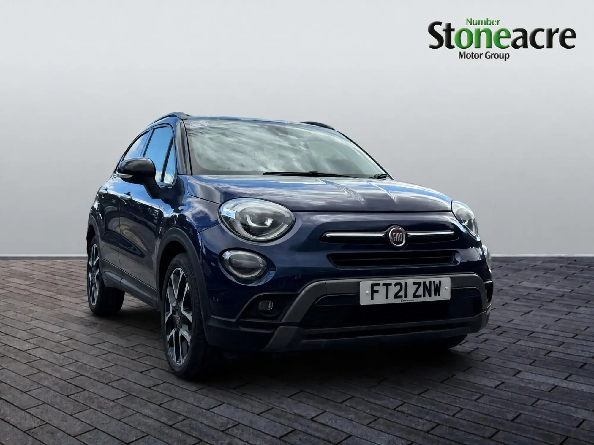 Fiat 500X 1.0 Cross Plus 5dr FT21ZNW Image 1 Fiat 500X 1.0 Cross Plus 5dr FT21ZNW Image 1
