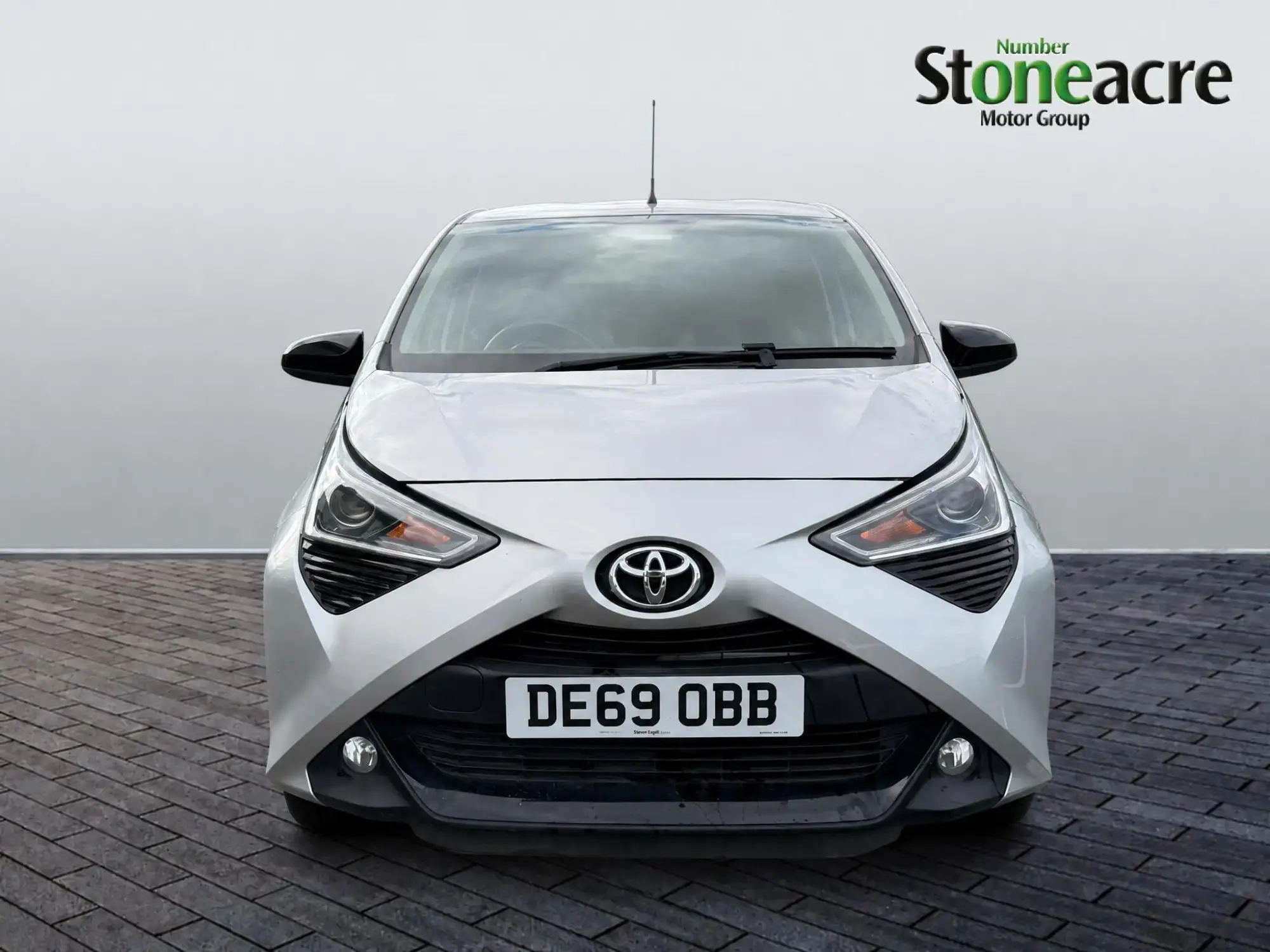 Toyota Aygo 1.0 VVT-i X-Trend 5dr DE69OBB Image 2