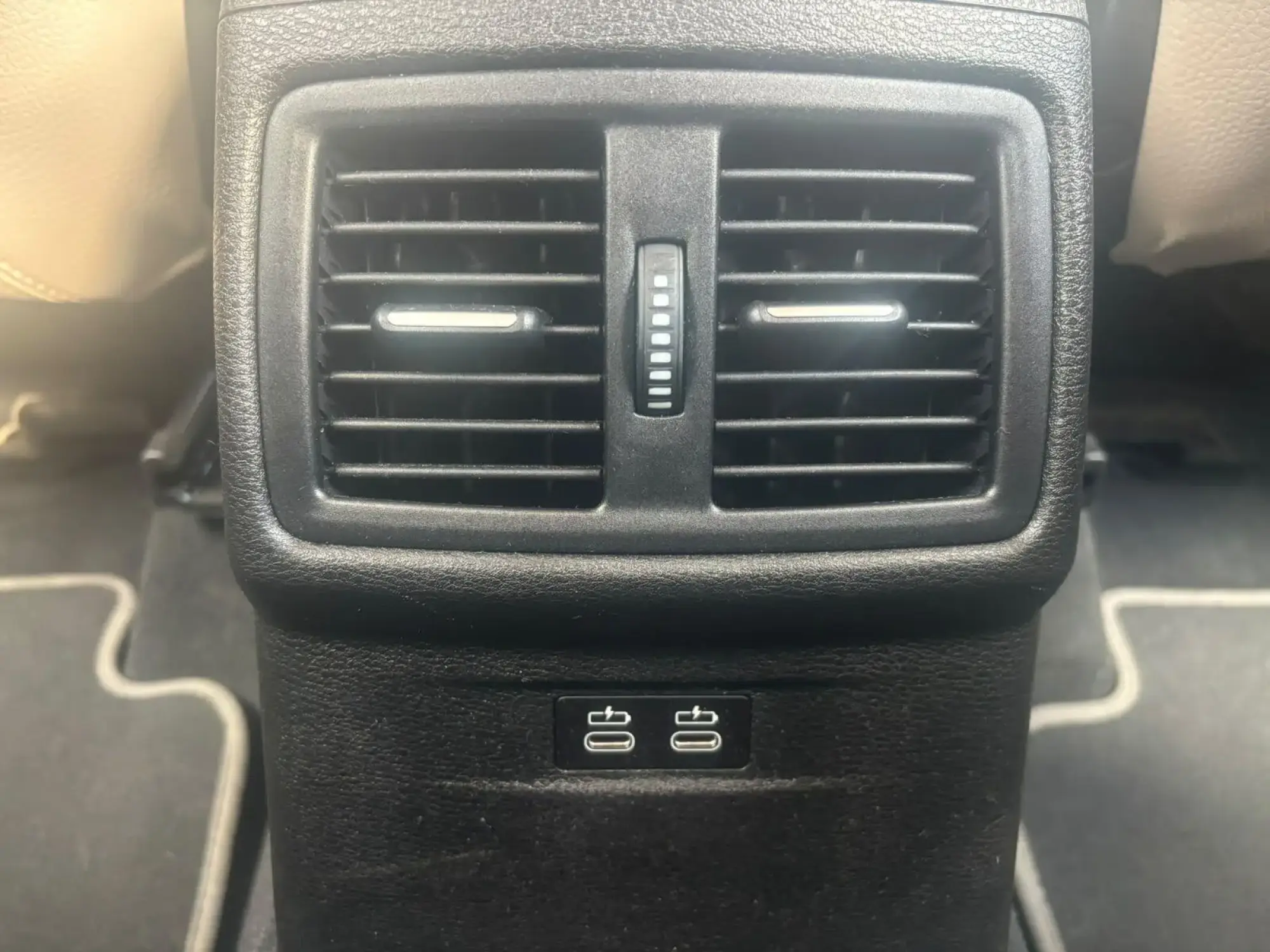 BMW X1 Image 14 BMW X1 Image 14