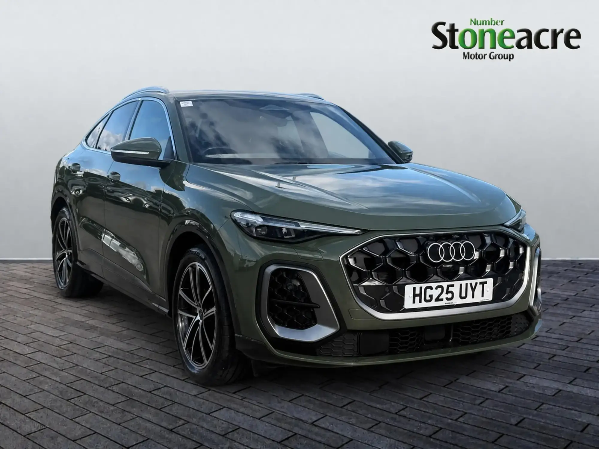 Audi Q5 2.0 TDI Launch Edition Sportback S Tronic quattro Euro 6 (s/s) 5dr HG25UYT Image 1 Audi Q5 2.0 TDI Launch Edition Sportback S Tronic quattro Euro 6 (s/s) 5dr HG25UYT Image 1