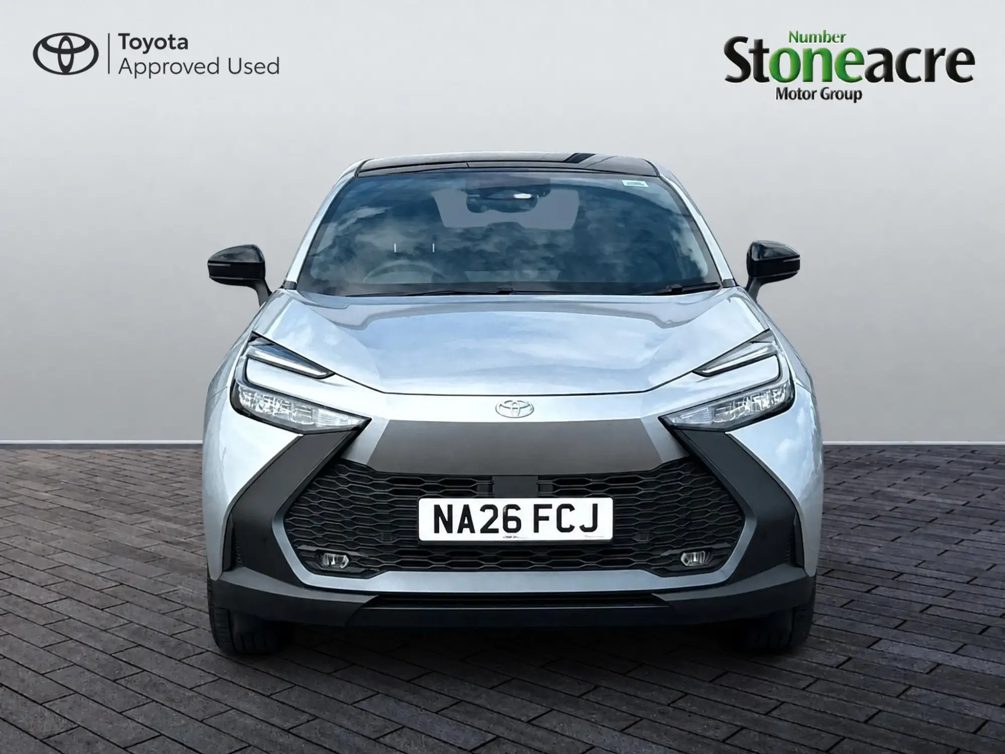 Toyota C-HR Plug-in Hybrid Image 8 Toyota C-HR Plug-in Hybrid Image 8