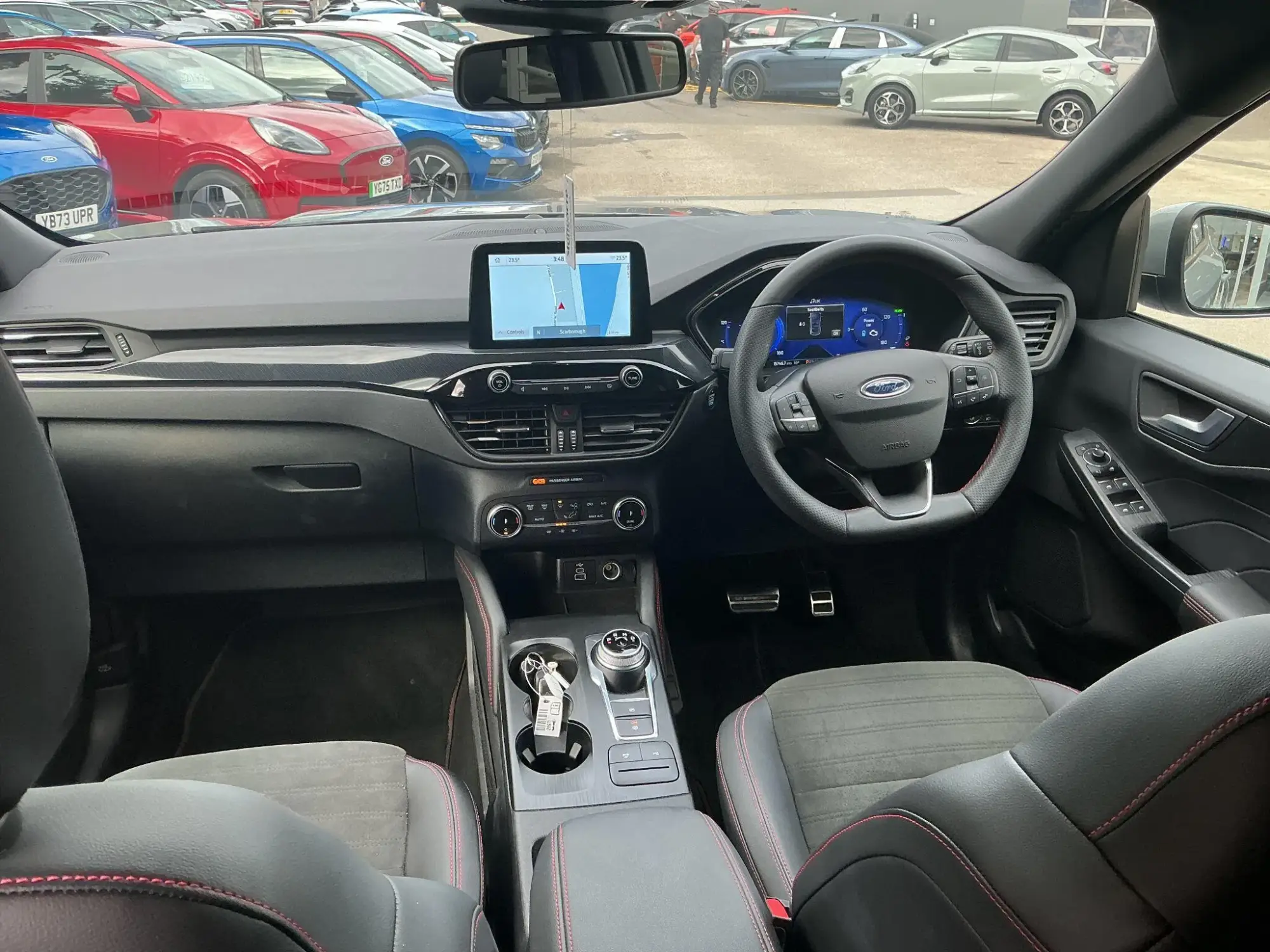 Ford Kuga Hybrid Image 9