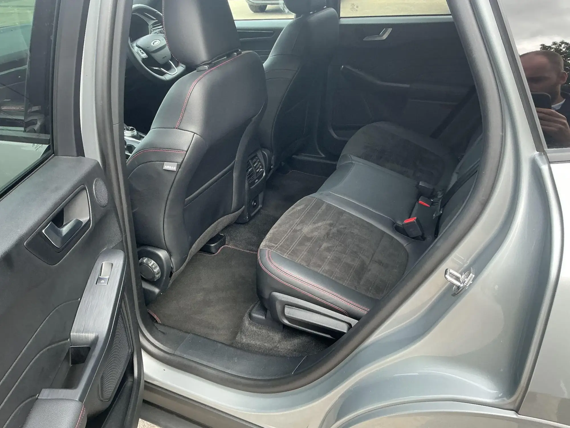 Ford Kuga Hybrid Image 13