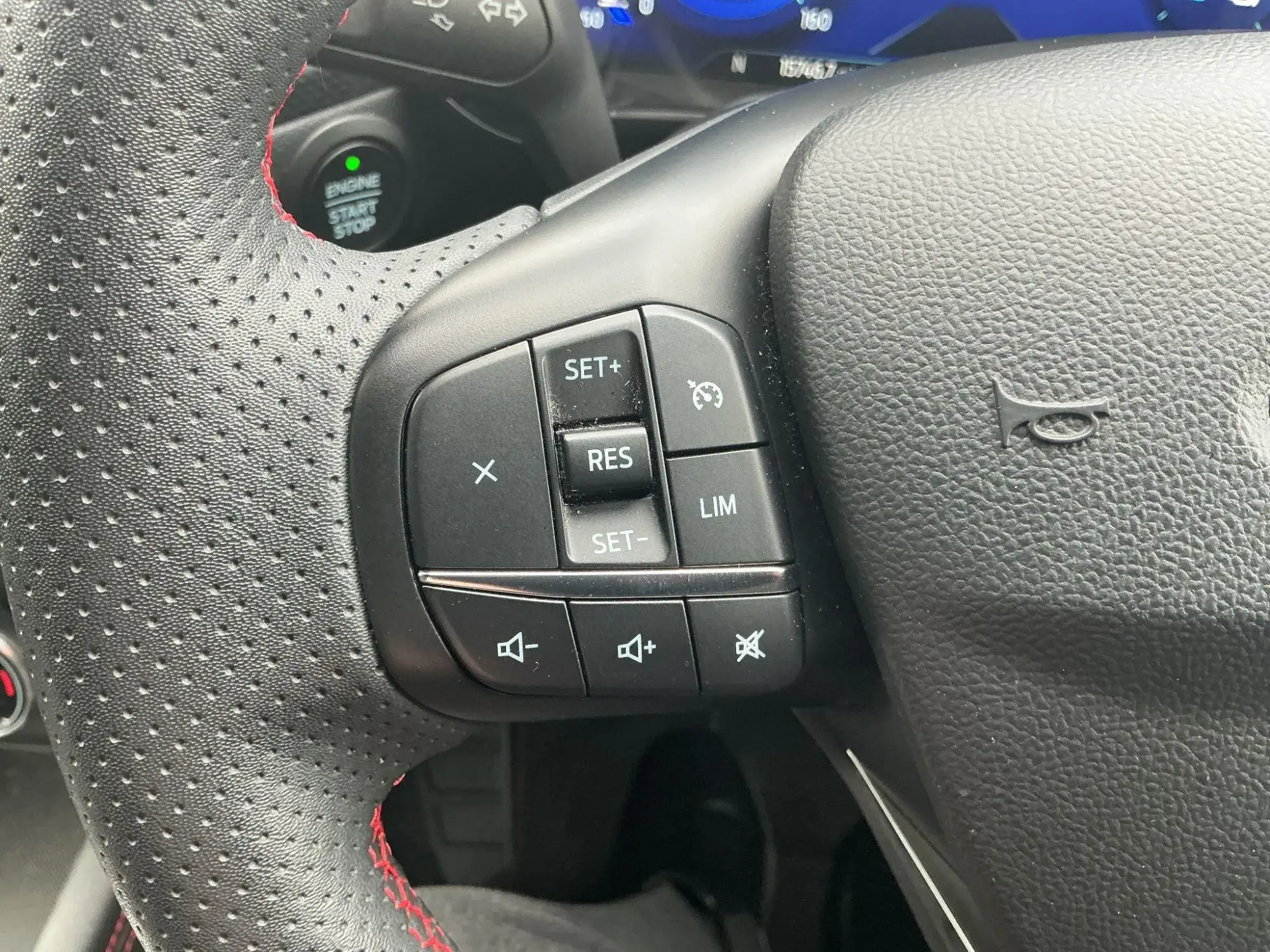 Ford Kuga Hybrid Image 18