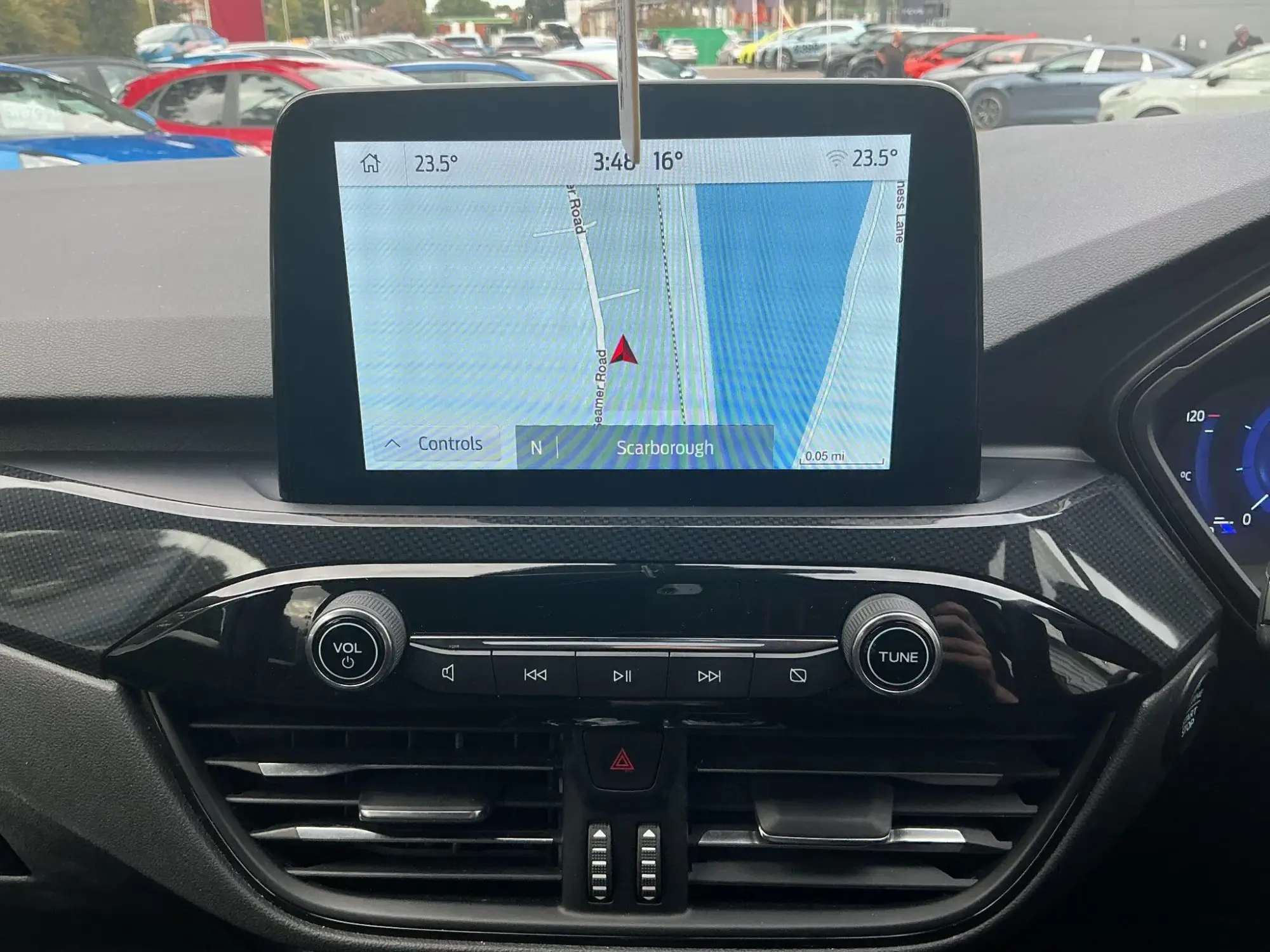 Ford Kuga Hybrid Image 20