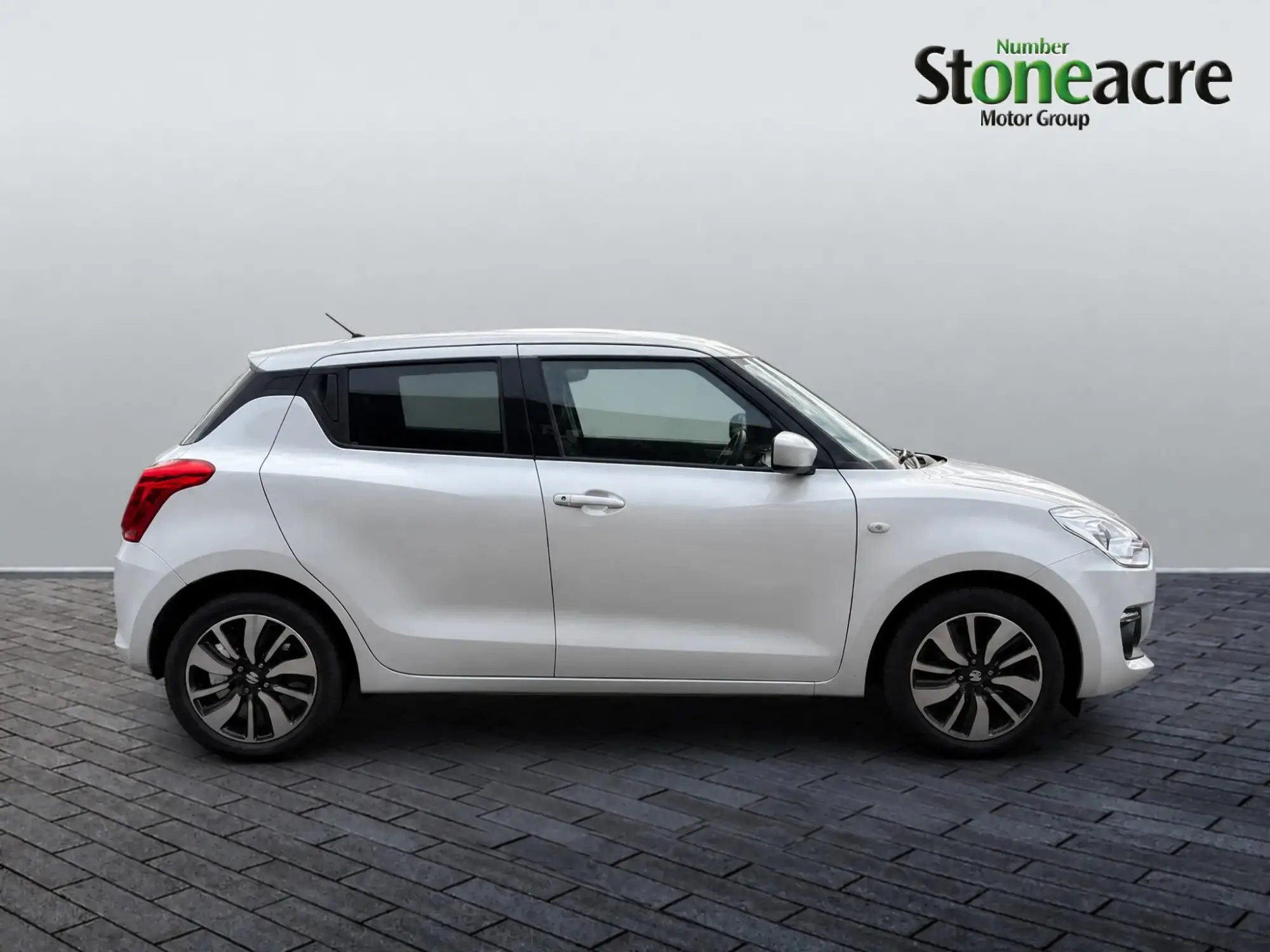 Suzuki Swift Image 8 Suzuki Swift Image 8