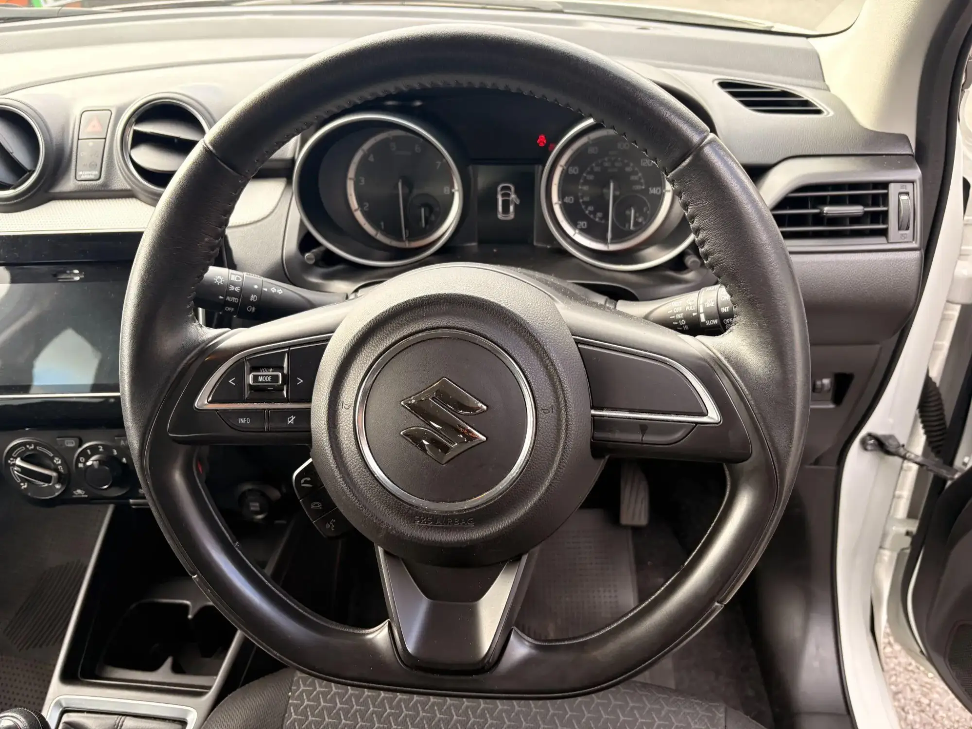 Suzuki Swift Image 30 Suzuki Swift Image 30