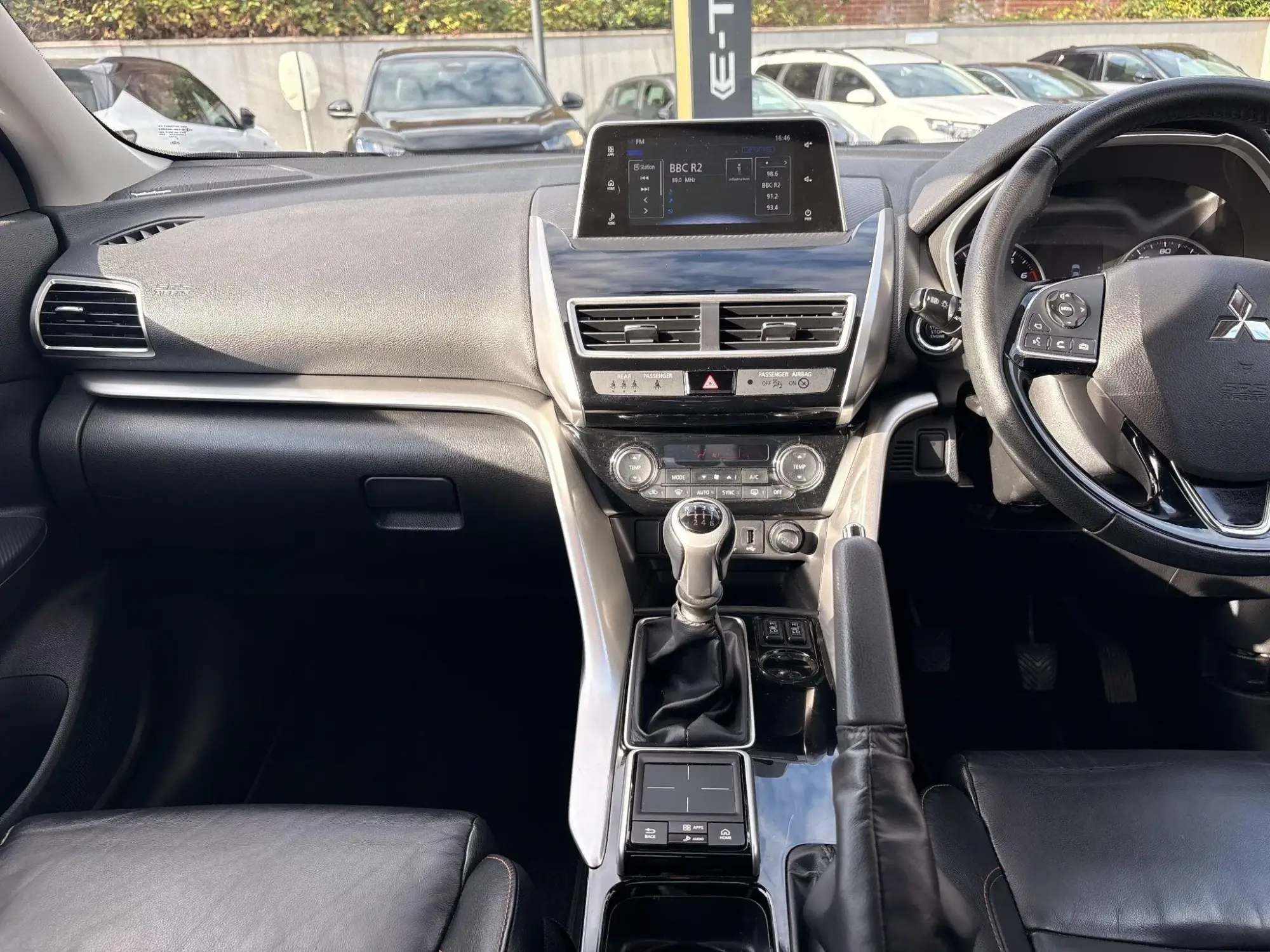 Mitsubishi Eclipse Cross Image 15 Mitsubishi Eclipse Cross Image 15