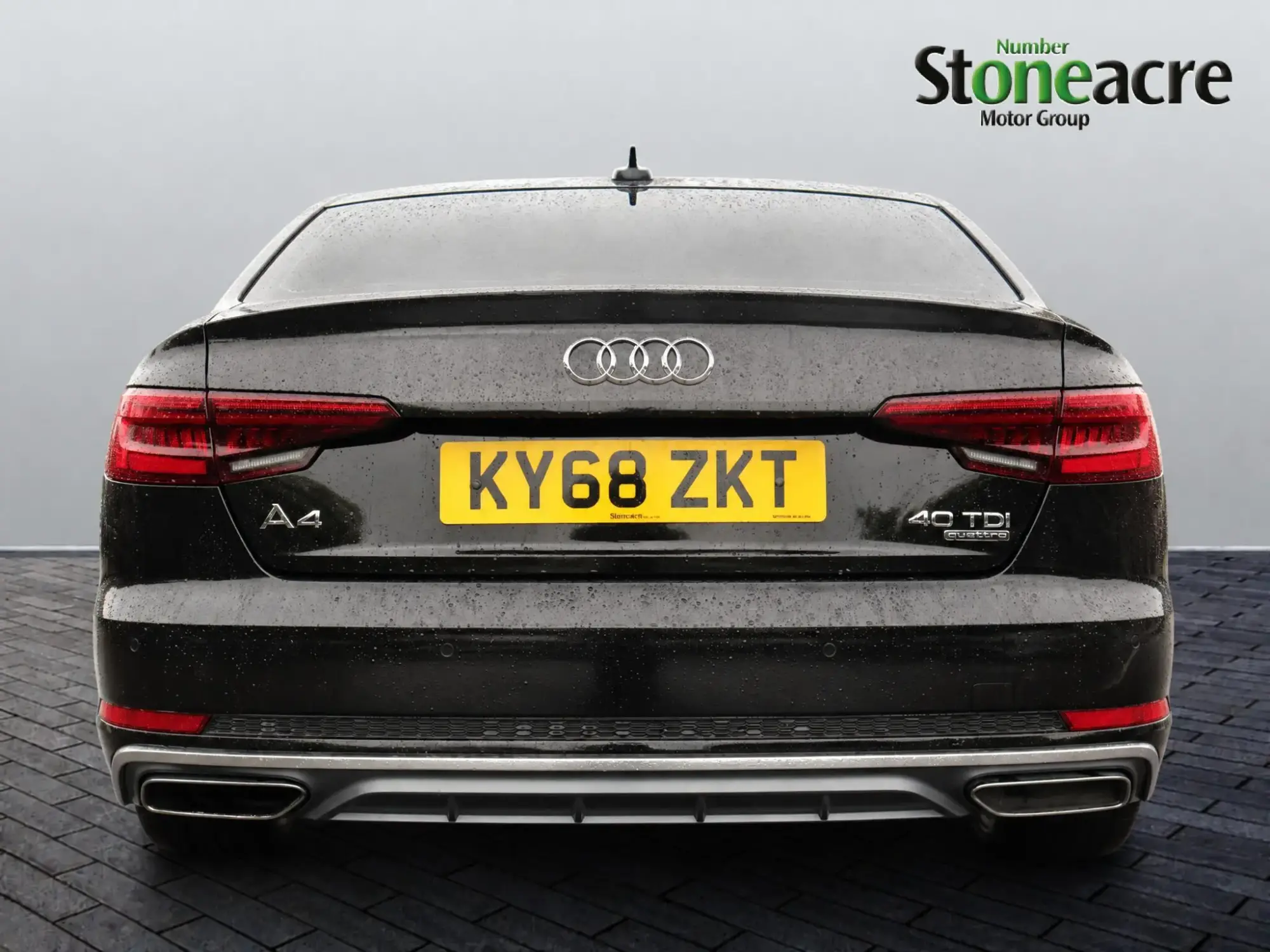 Audi A4 Saloon Image 12