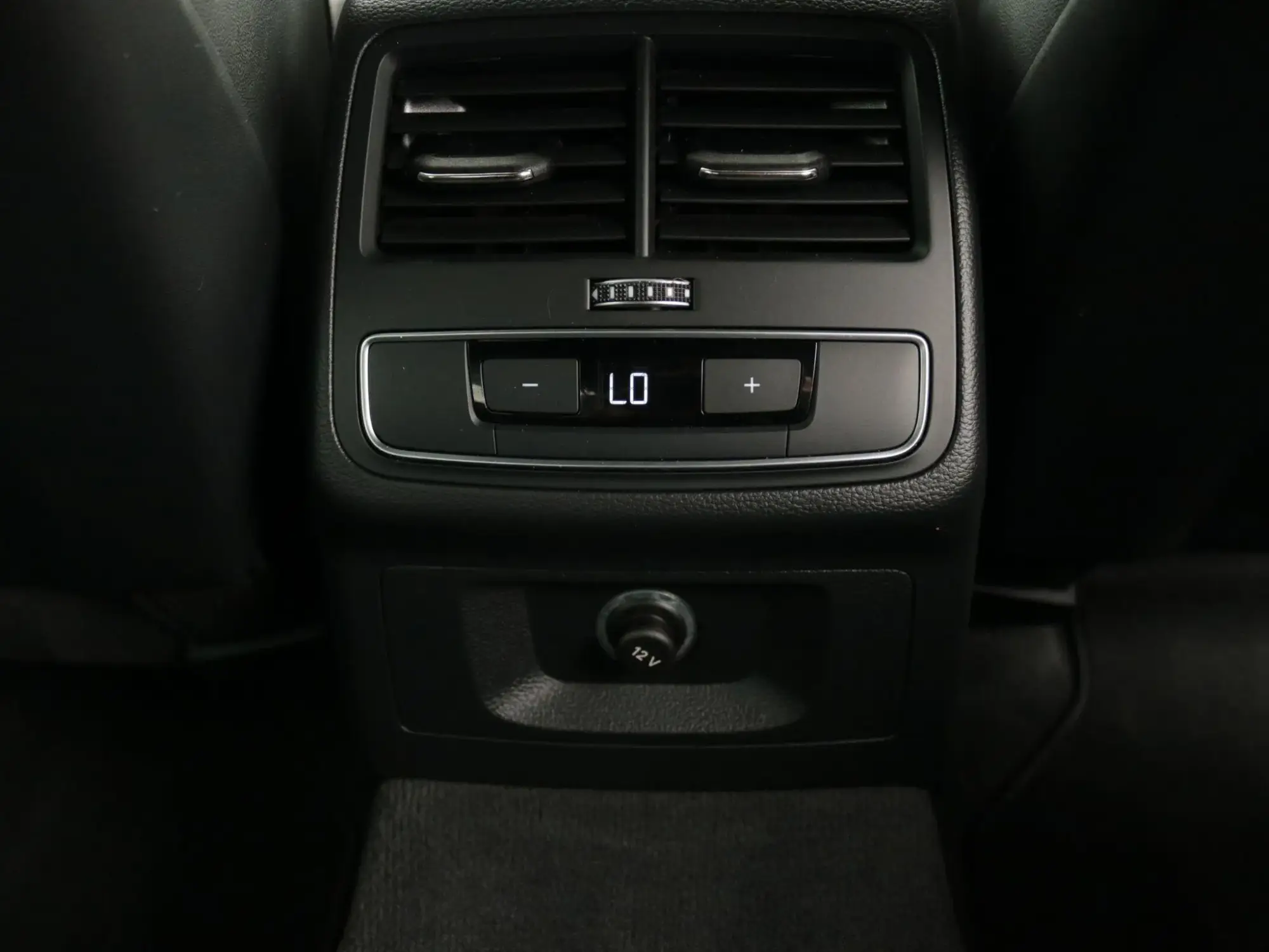 Audi A4 Saloon Image 27