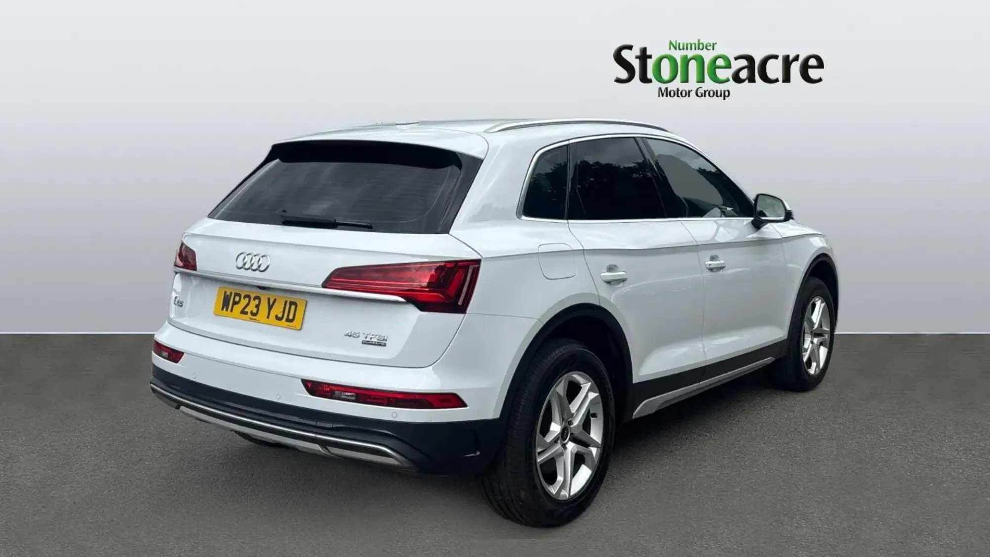 Audi Q5 2.0 TFSI 45 Sport S Tronic quattro Euro 6 (s/s) 5dr WP23YJD Image 2 Audi Q5 2.0 TFSI 45 Sport S Tronic quattro Euro 6 (s/s) 5dr WP23YJD Image 2