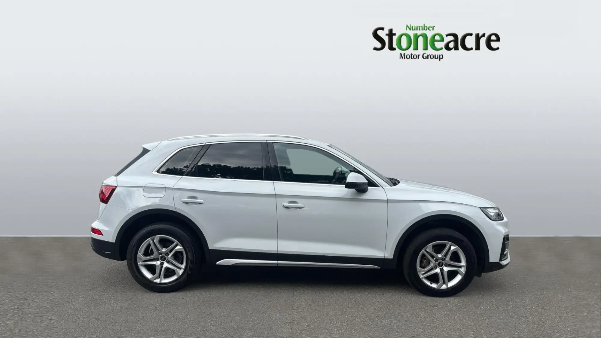 Audi Q5 2.0 TFSI 45 Sport S Tronic quattro Euro 6 (s/s) 5dr WP23YJD Image 3 Audi Q5 2.0 TFSI 45 Sport S Tronic quattro Euro 6 (s/s) 5dr WP23YJD Image 3