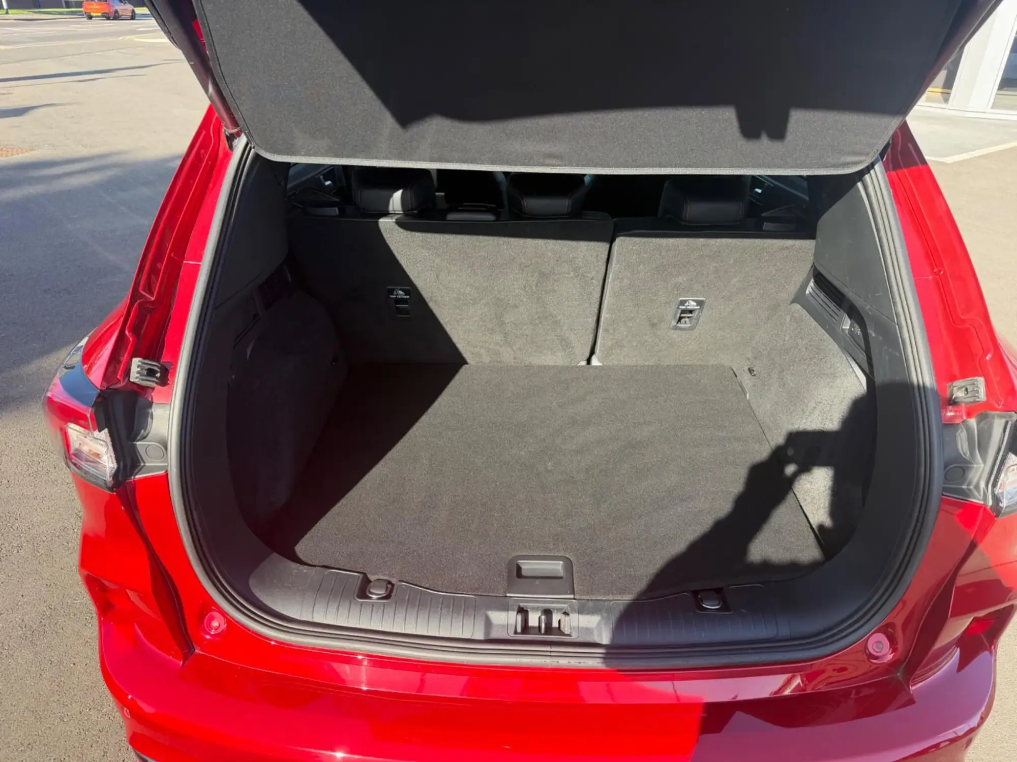 Ford Kuga Hybrid Image 24 Ford Kuga Hybrid Image 24