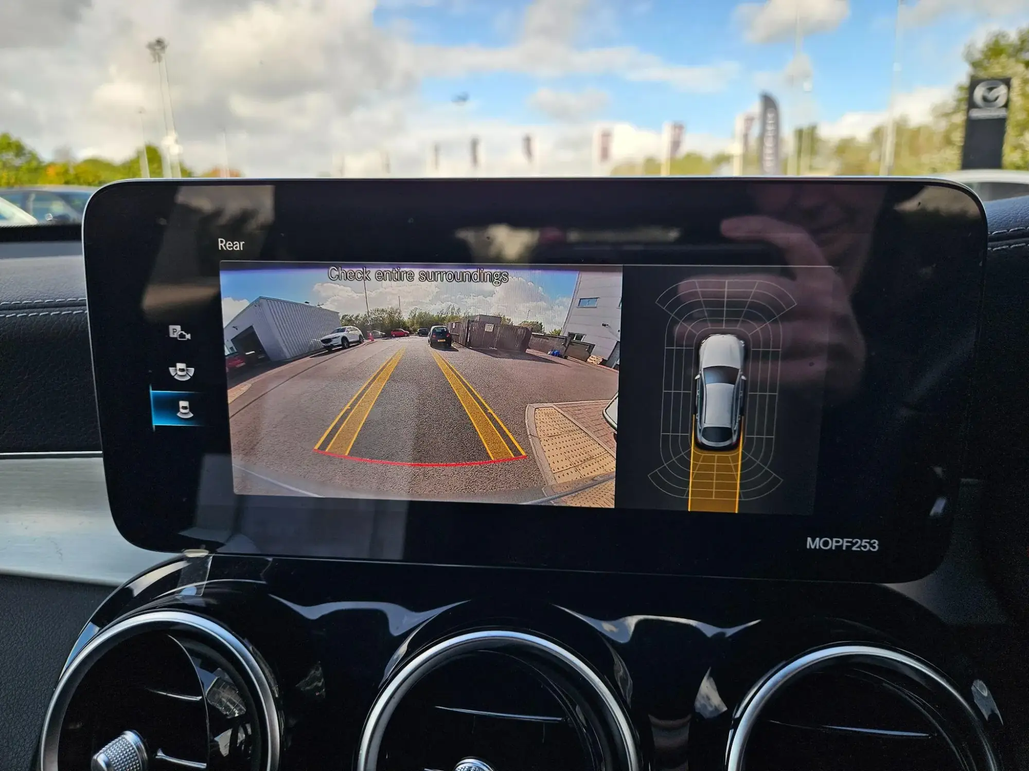 Mercedes-Benz GLC Image 16 Mercedes-Benz GLC Image 16