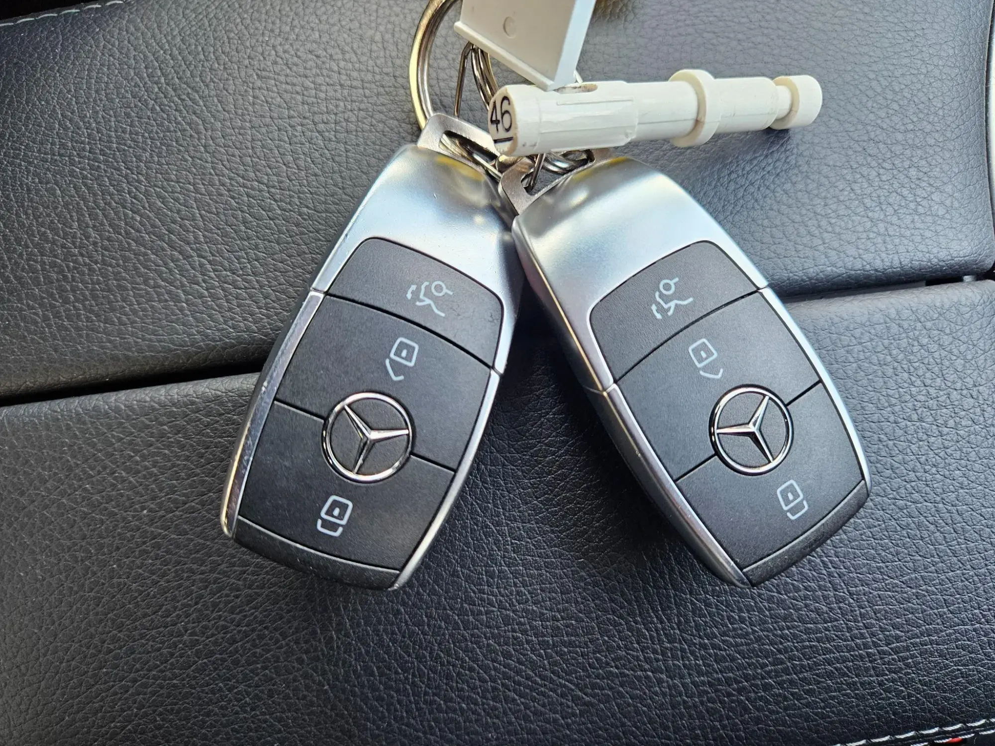 Mercedes-Benz GLC Image 19 Mercedes-Benz GLC Image 19