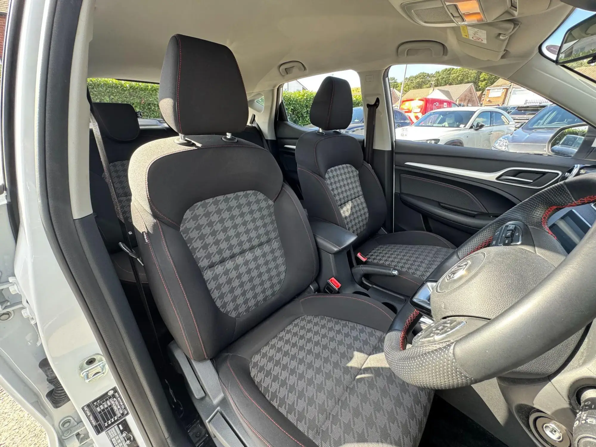 MG ZS Image 12