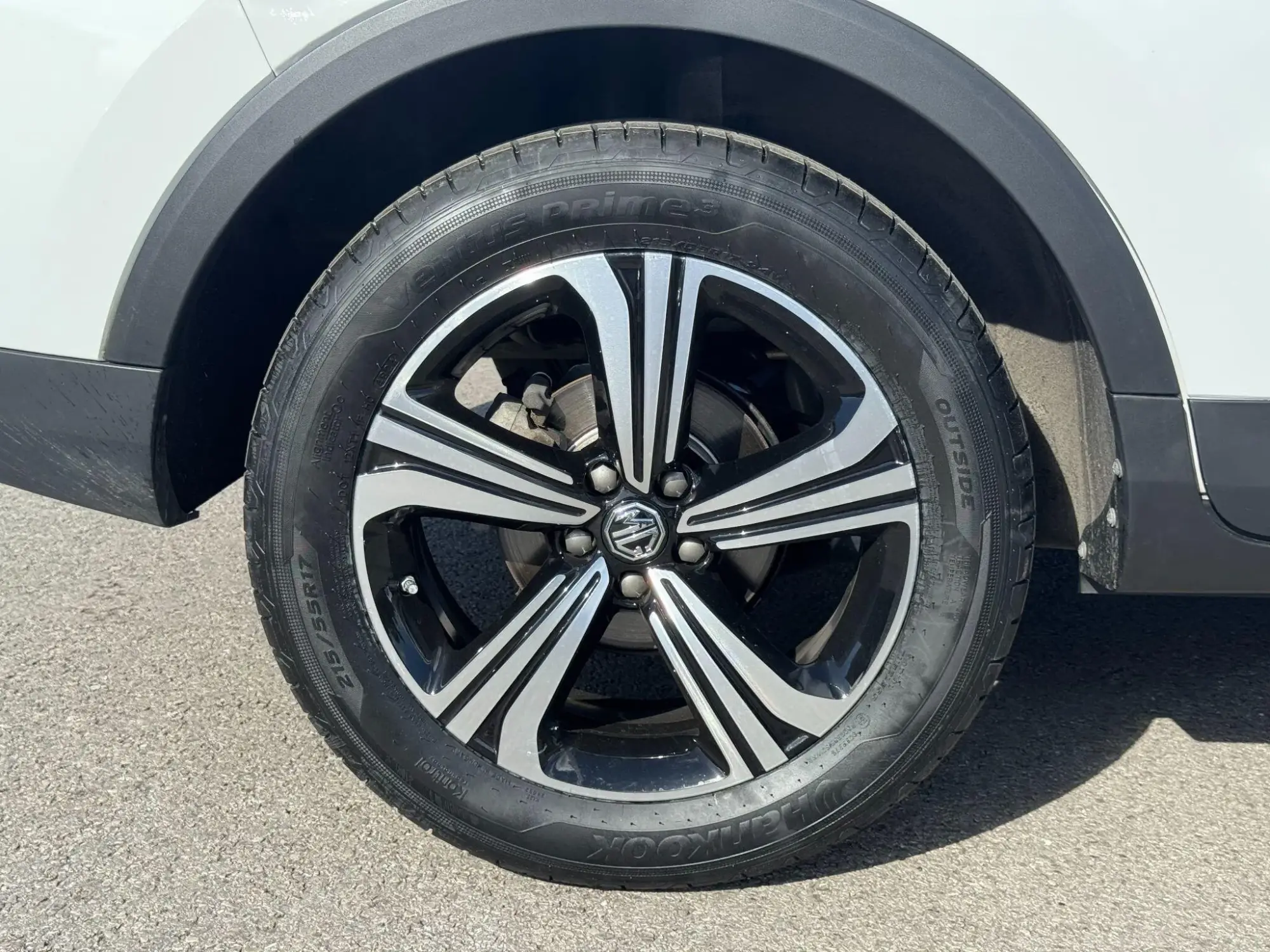 MG ZS Image 16
