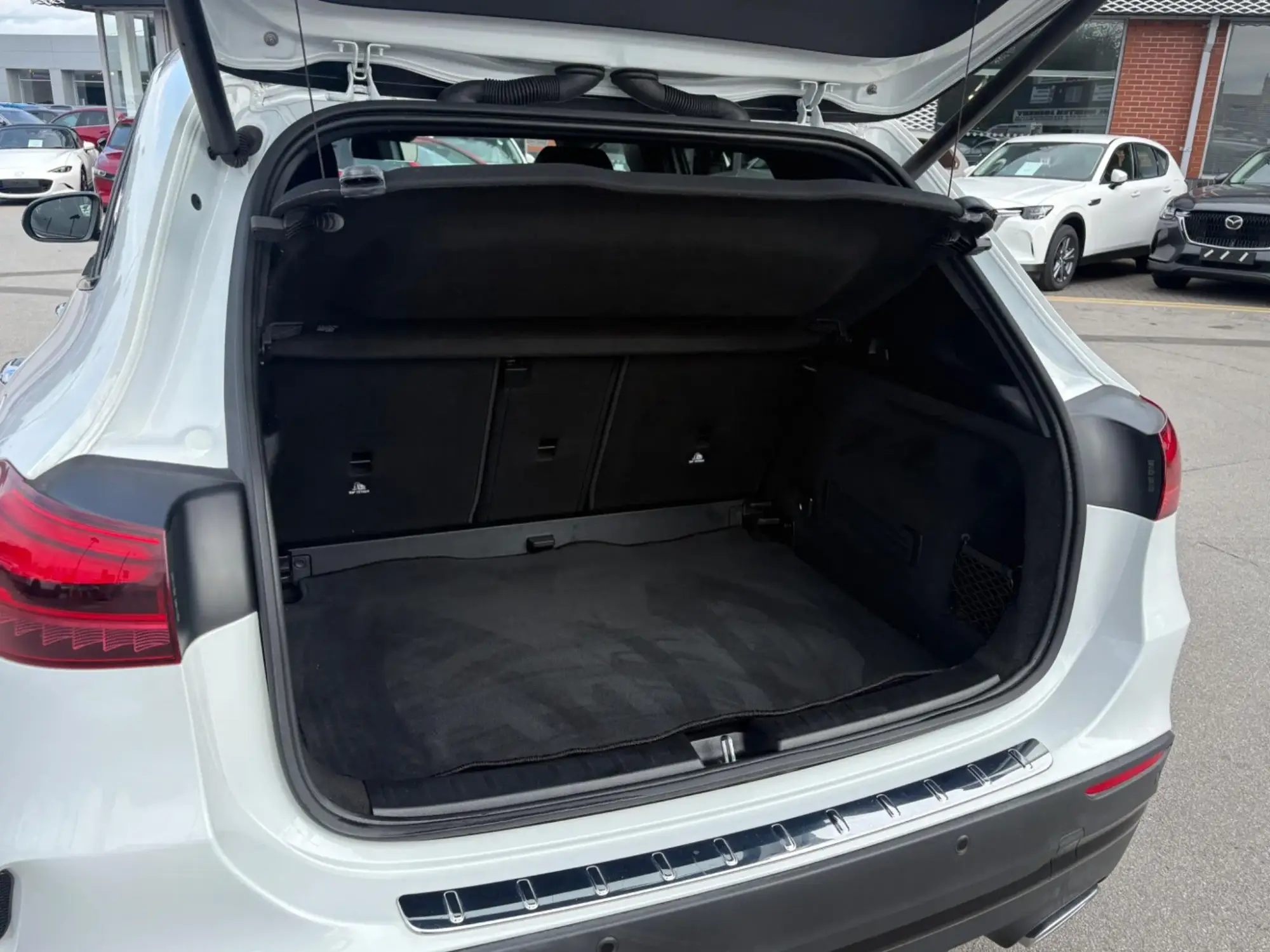 Mercedes-Benz GLA Image 20