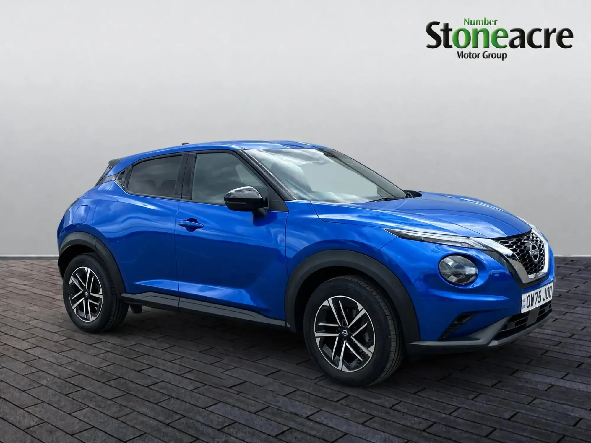 Nissan Juke 1.0 DIG-T N-Connecta Euro 6 (s/s) 5dr OW75JUO Image 1 Nissan Juke 1.0 DIG-T N-Connecta Euro 6 (s/s) 5dr OW75JUO Image 1