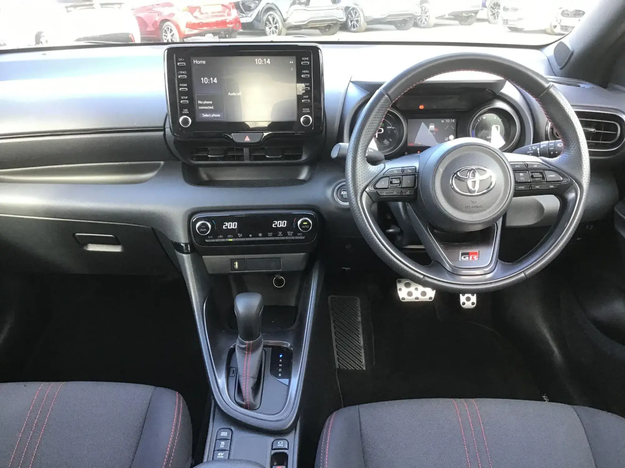 Toyota Yaris Image 6 Toyota Yaris Image 6