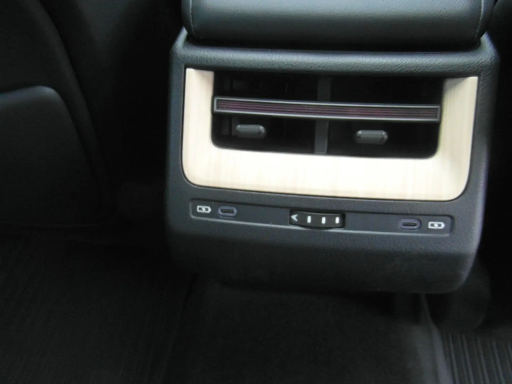 Lexus ES Image 16 Lexus ES Image 16