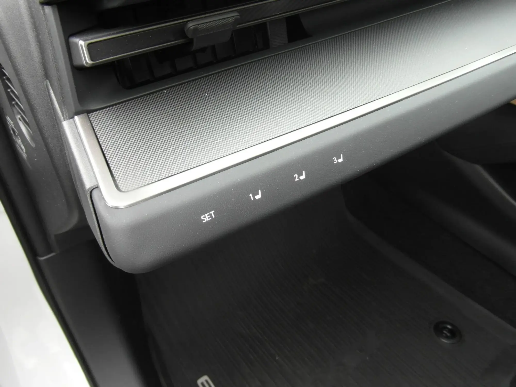 Lexus ES Image 18 Lexus ES Image 18