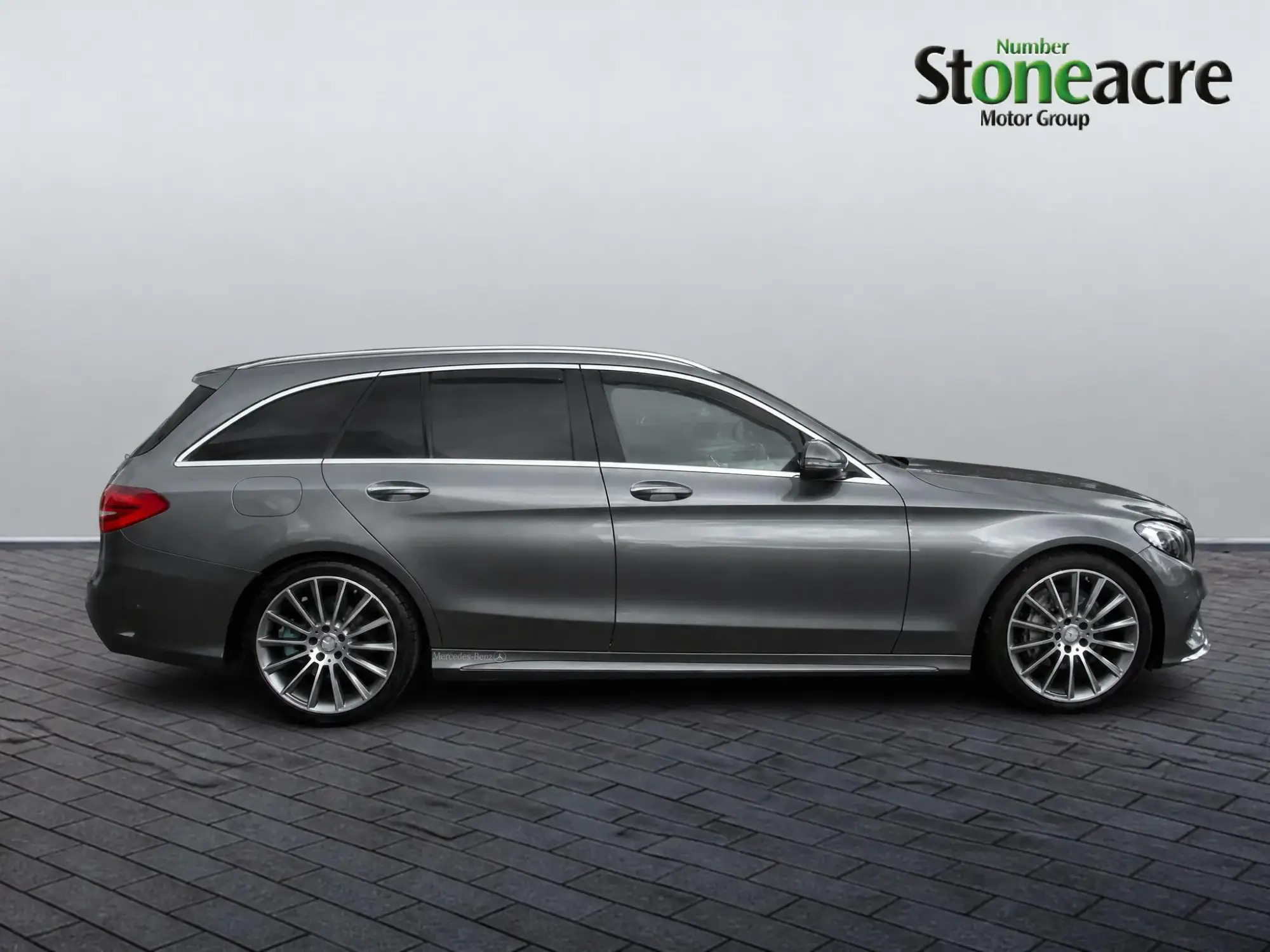 Mercedes-Benz C-Class Image 2 Mercedes-Benz C-Class Image 2