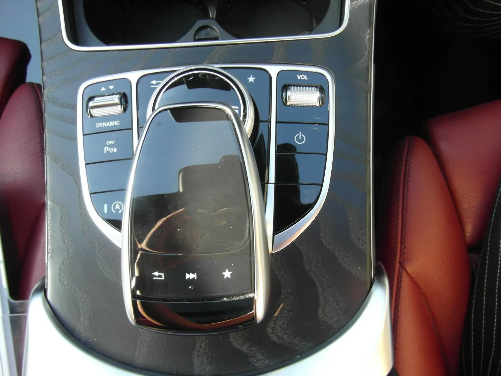 Mercedes-Benz C-Class Image 25 Mercedes-Benz C-Class Image 25