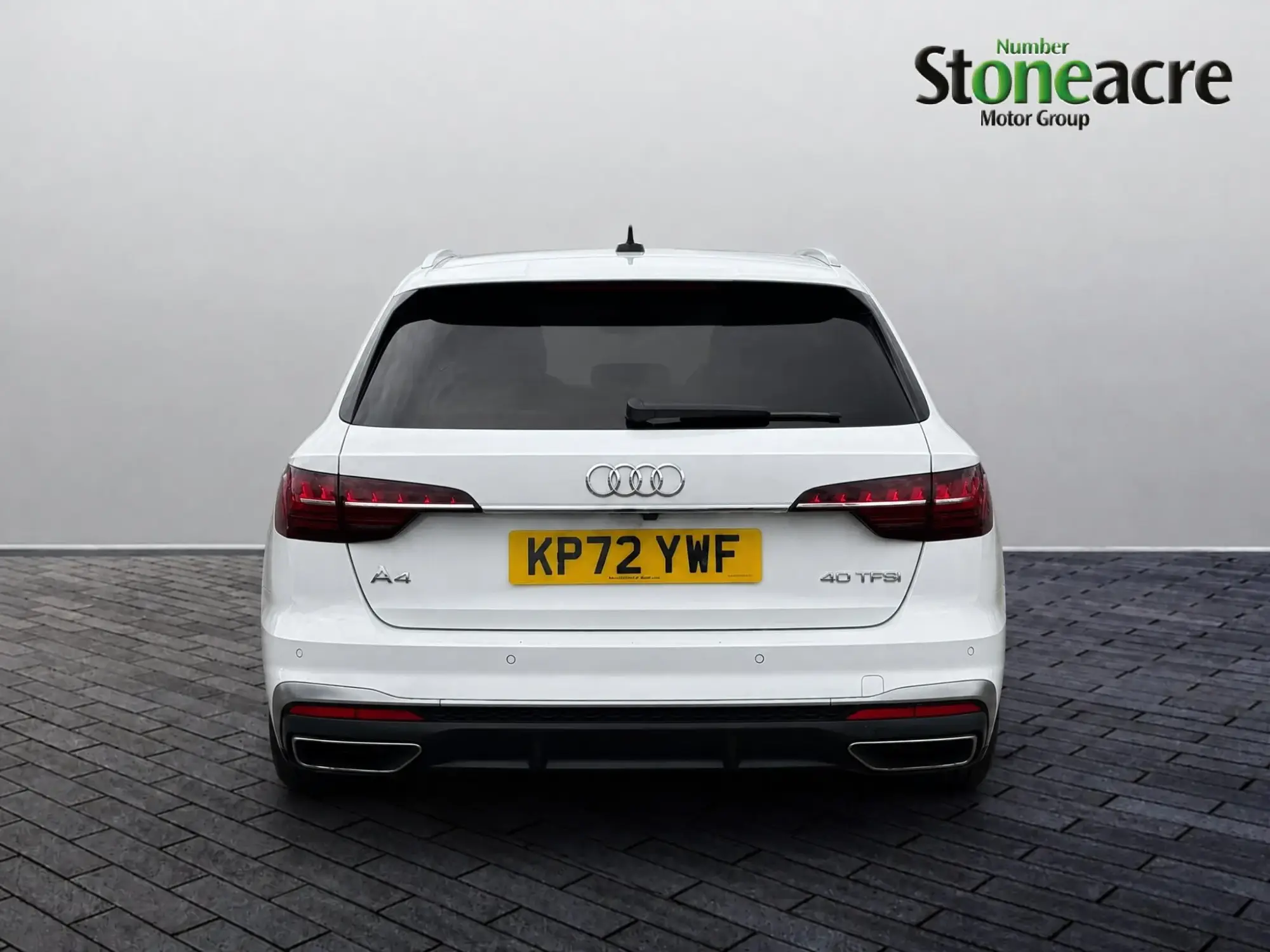 Audi A4 Avant Image 4