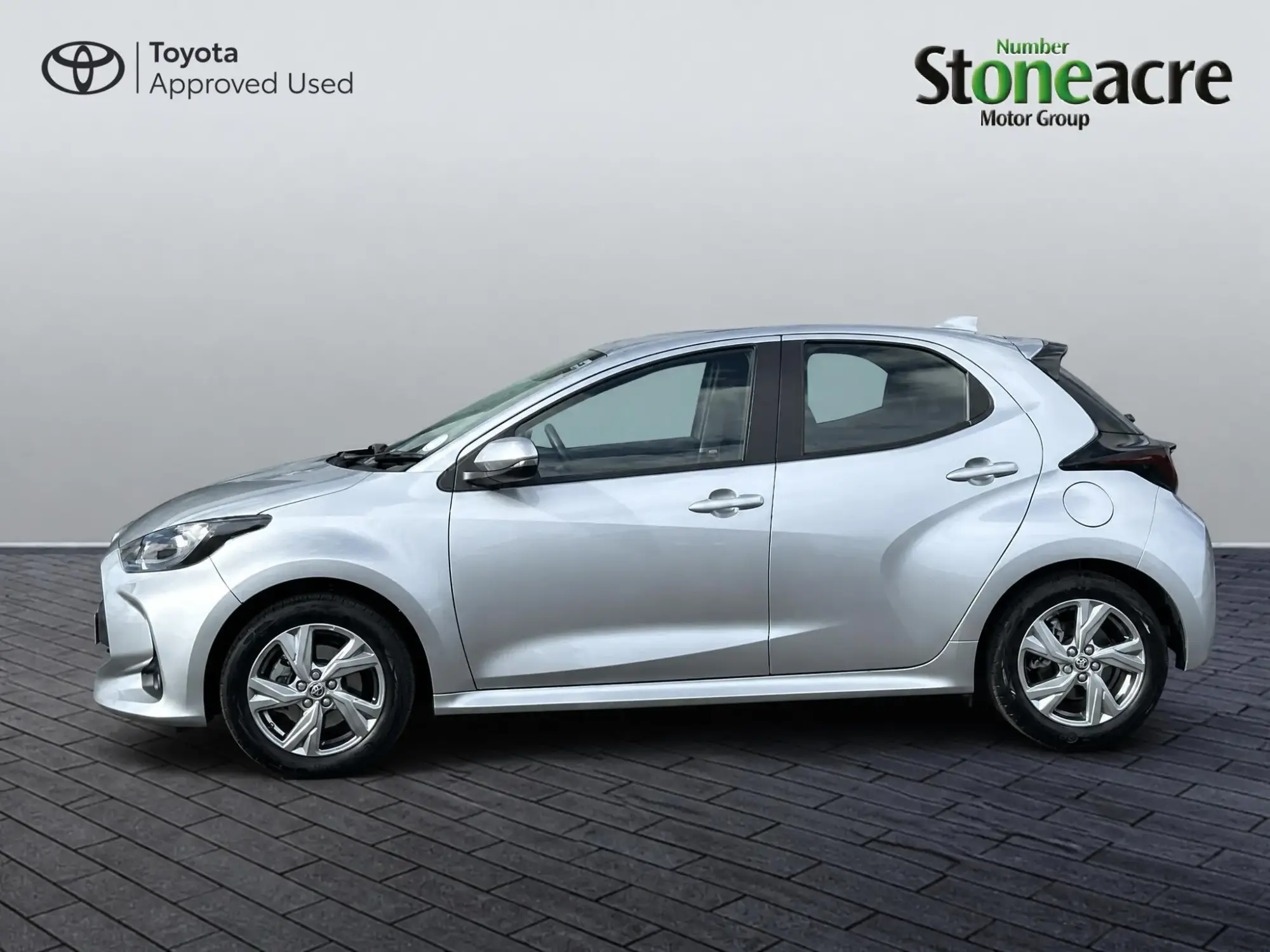 Toyota Yaris Image 6
