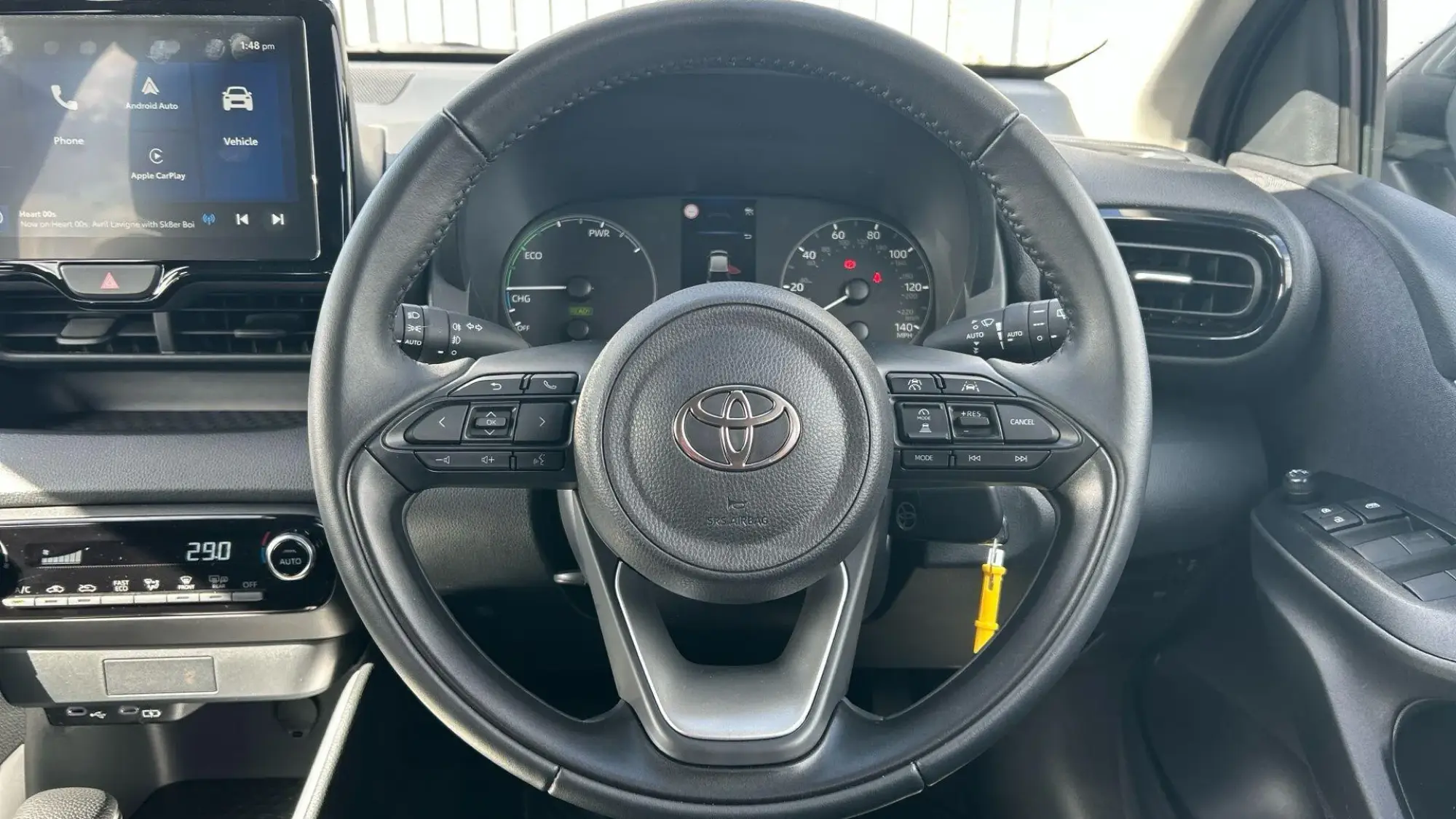 Toyota Yaris Image 11