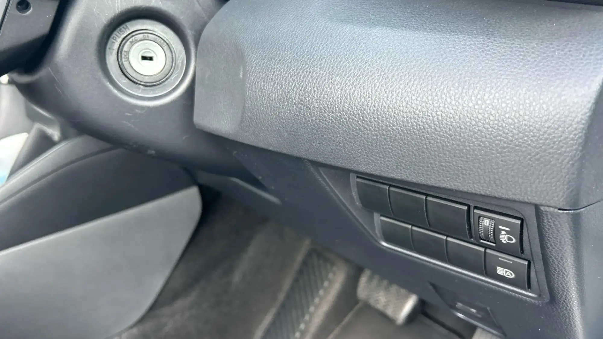 Toyota Yaris Image 37