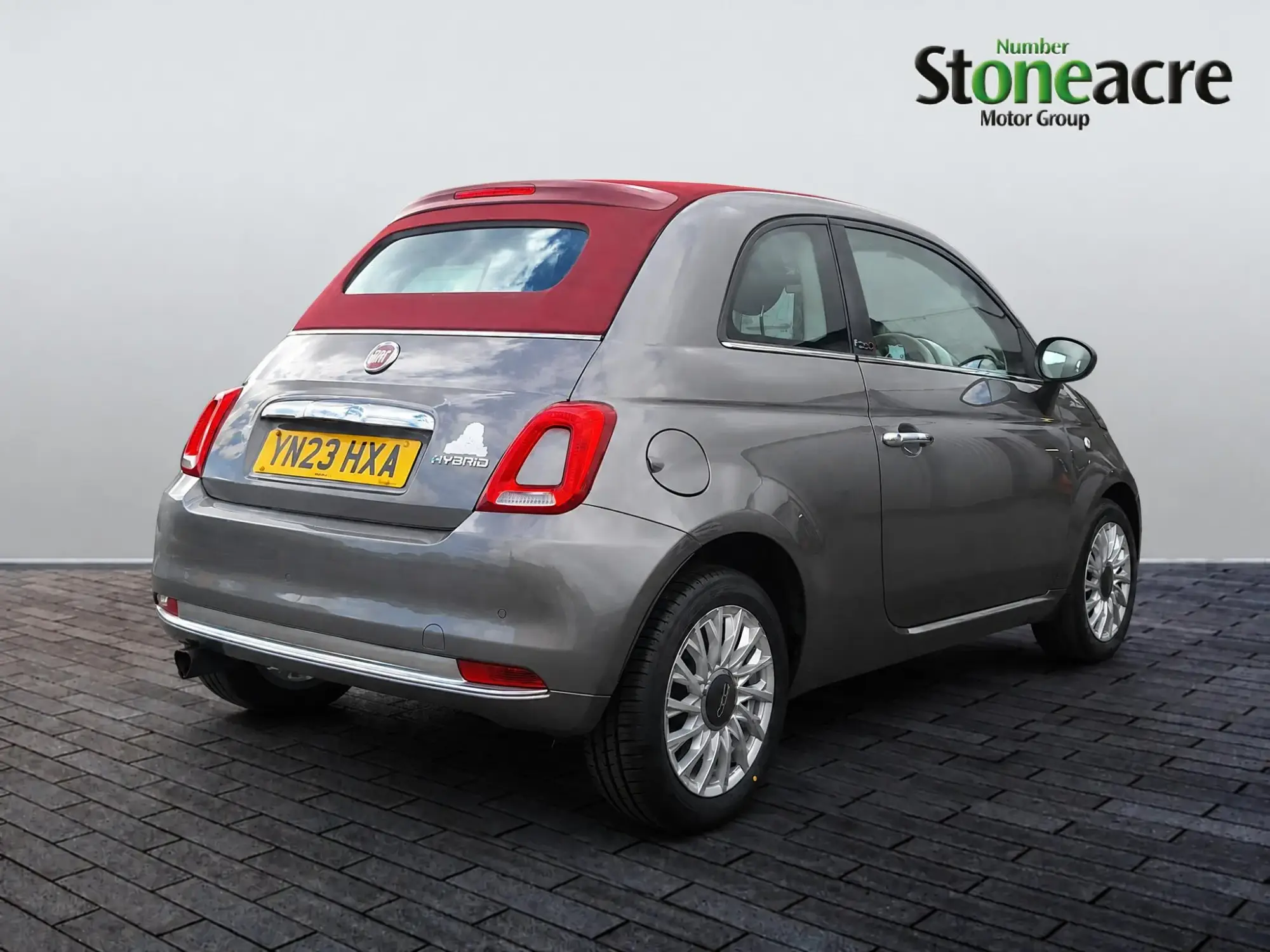 Fiat 500c 1.0 MHEV Dolcevita Euro 6 (s/s) 2dr YN23HXA Image 3 Fiat 500c 1.0 MHEV Dolcevita Euro 6 (s/s) 2dr YN23HXA Image 3