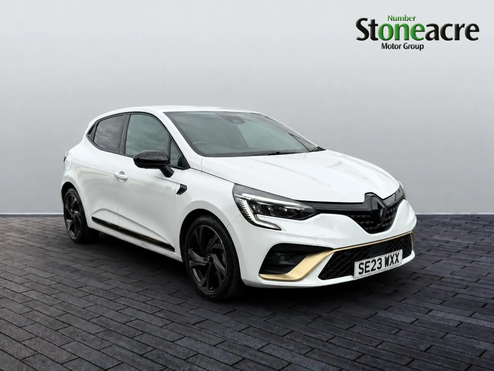 Renault Clio E-Tech 1.6 E-TECH full hybrid 145 Engineered 5dr Auto SE23WXX Image 1 Renault Clio E-Tech 1.6 E-TECH full hybrid 145 Engineered 5dr Auto SE23WXX Image 1