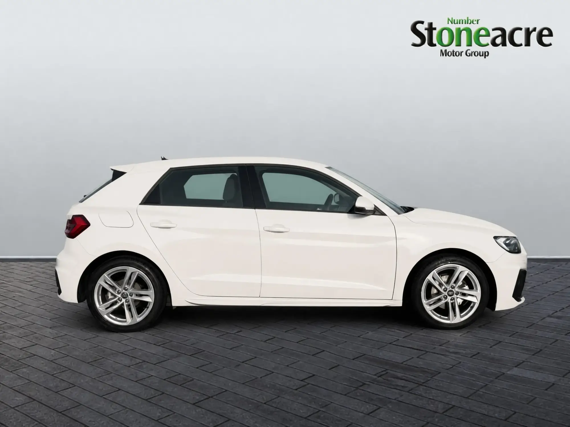 Audi A1 1.0 TFSI 30 S line Sportback 5dr Petrol S Tronic Euro 6 (s/s) (110 ps) GK72CYG Image 2