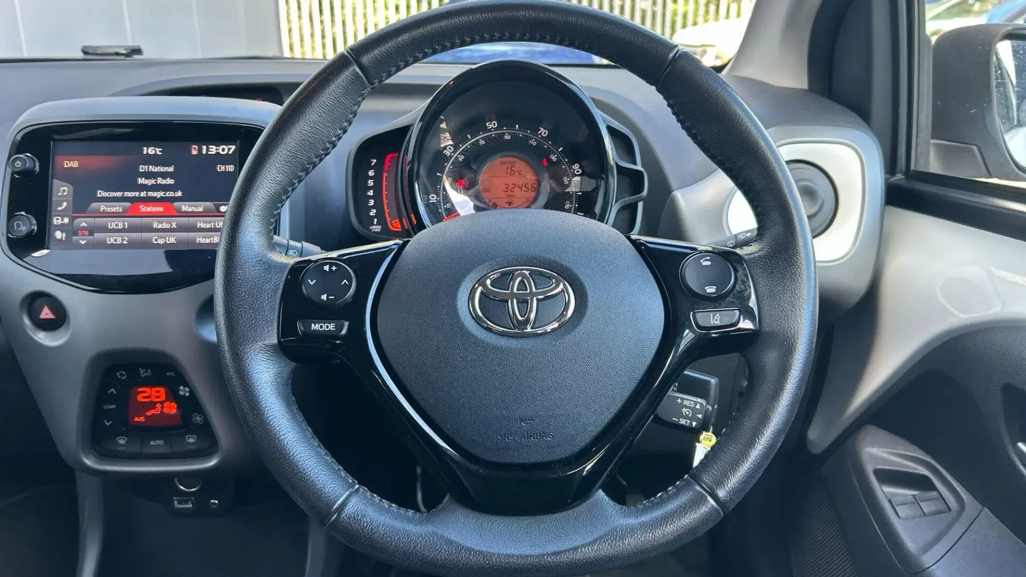 Toyota Aygo Image 11