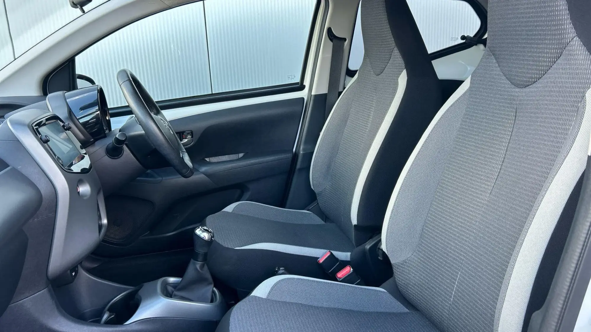 Toyota Aygo Image 12