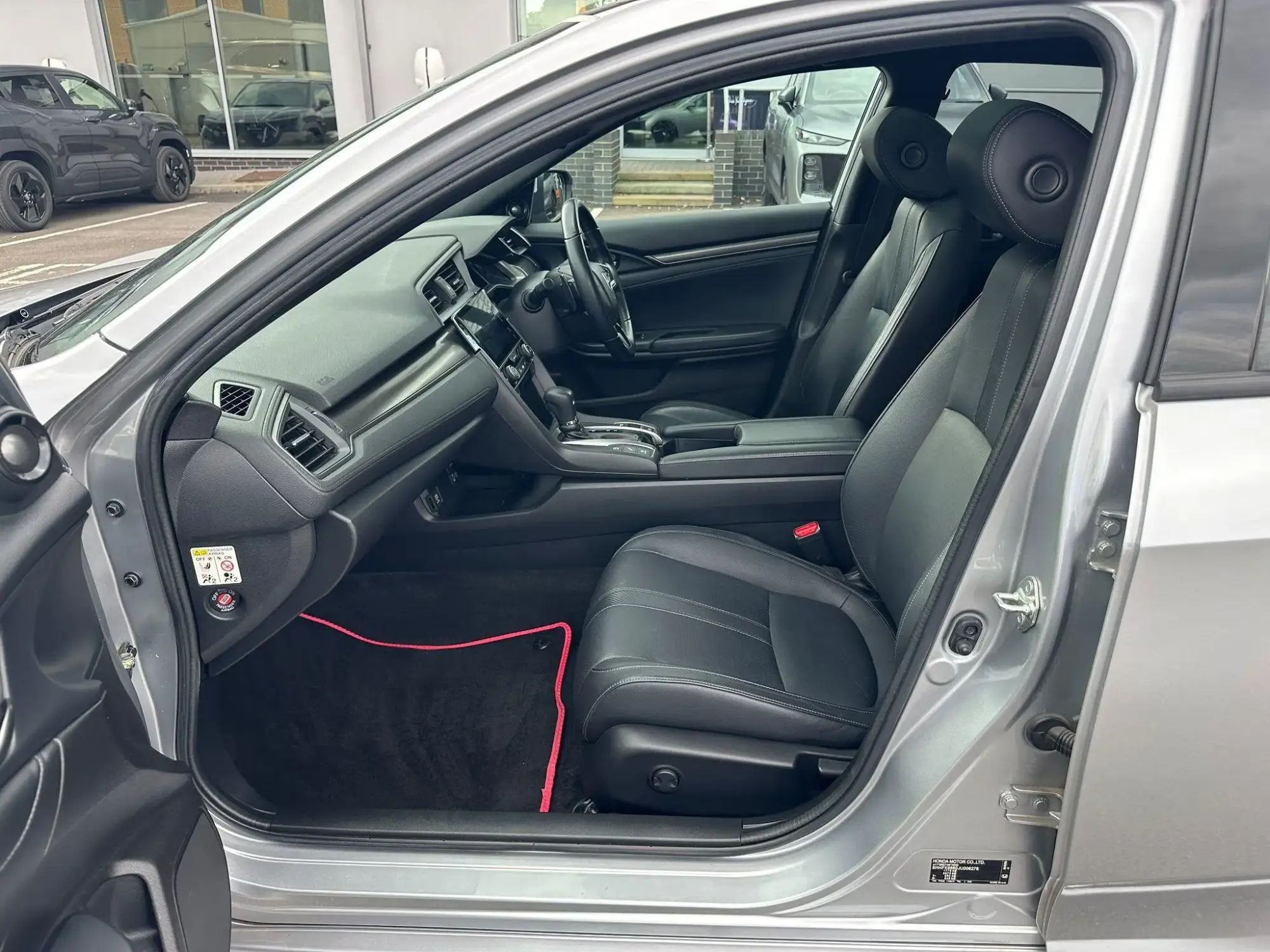 Honda Civic Image 10