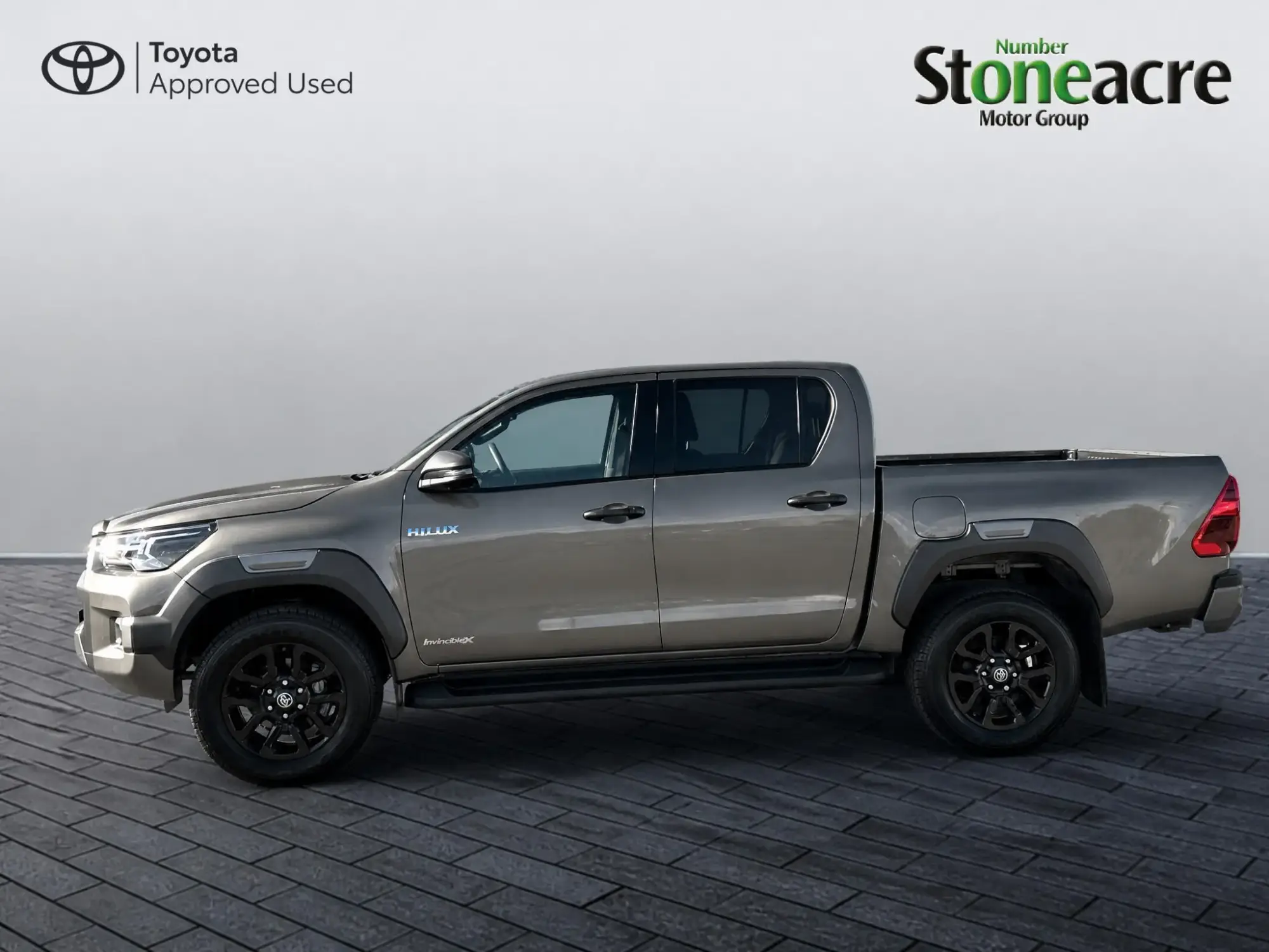 Toyota Hilux Image 6 Toyota Hilux Image 6