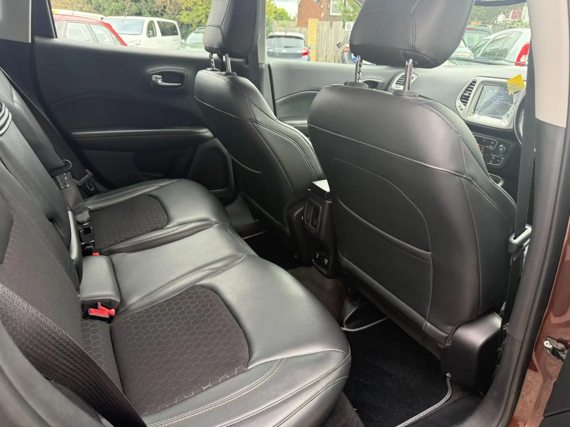 Jeep Compass Image 24