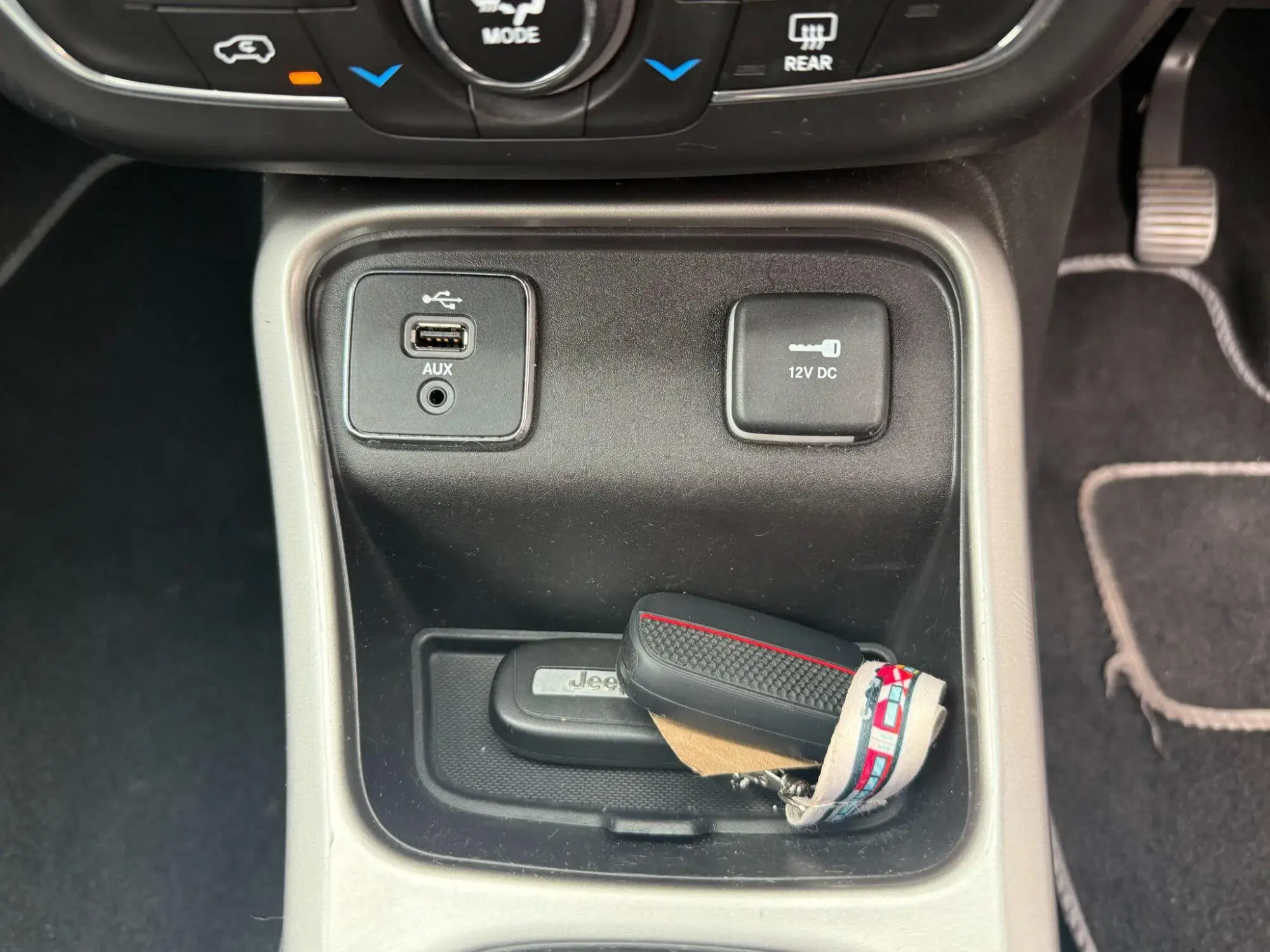 Jeep Compass Image 32